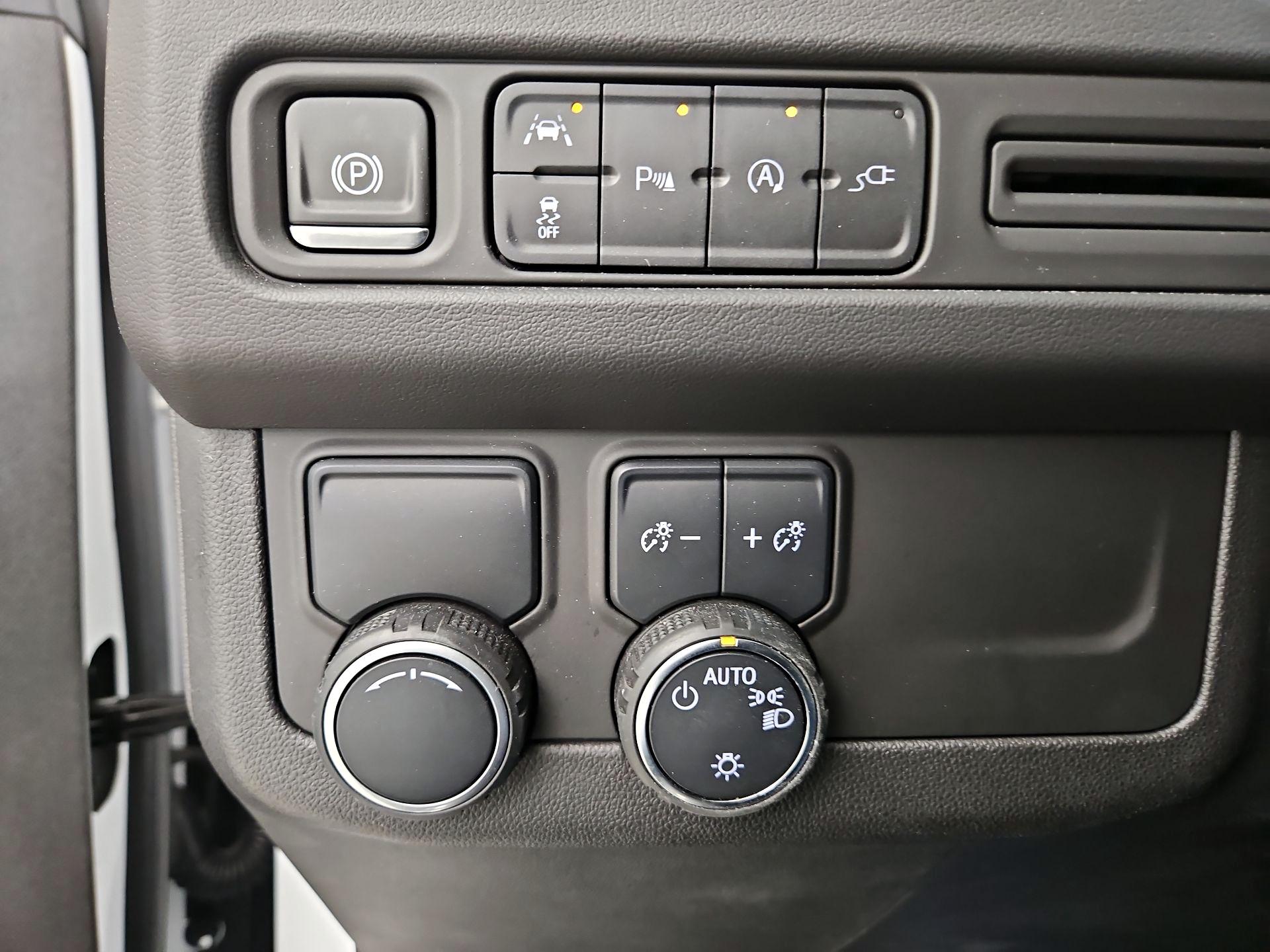 Thumbnail: 2021 Chevrolet Suburban - 13