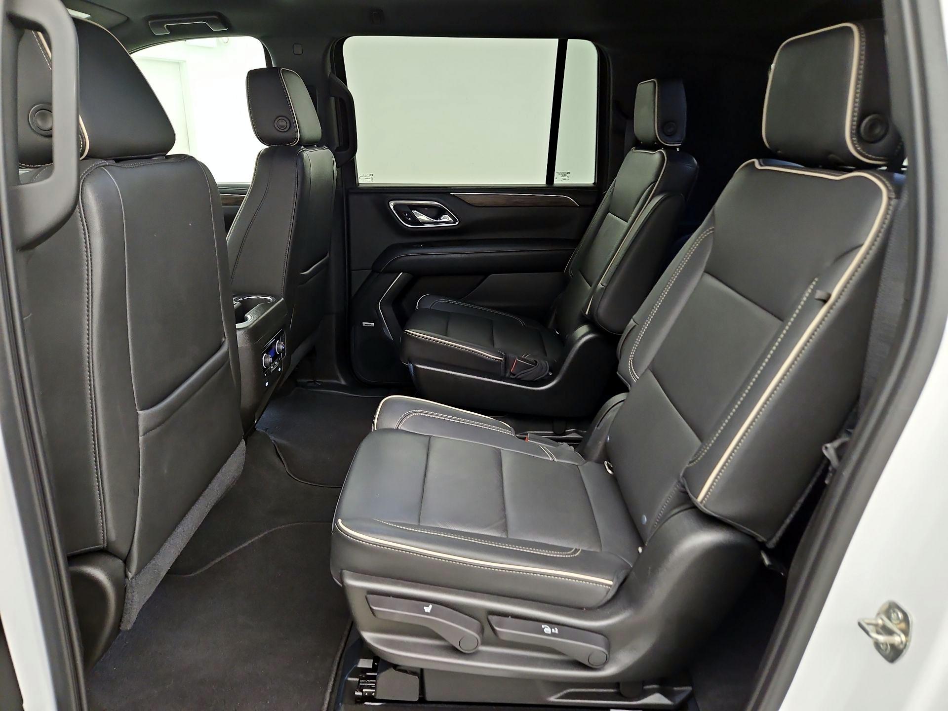 Thumbnail: 2021 Chevrolet Suburban - 20