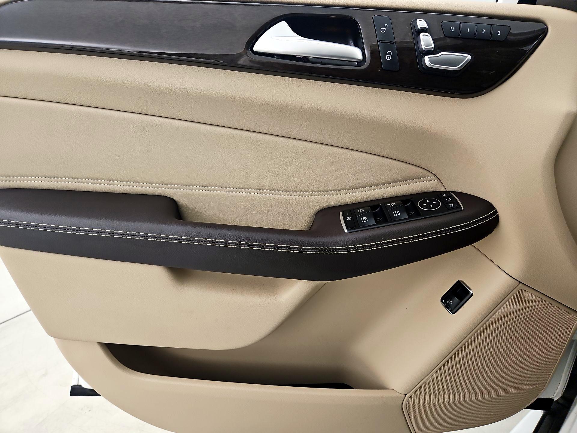 Thumbnail: 2018 Mercedes-Benz GLE - 12