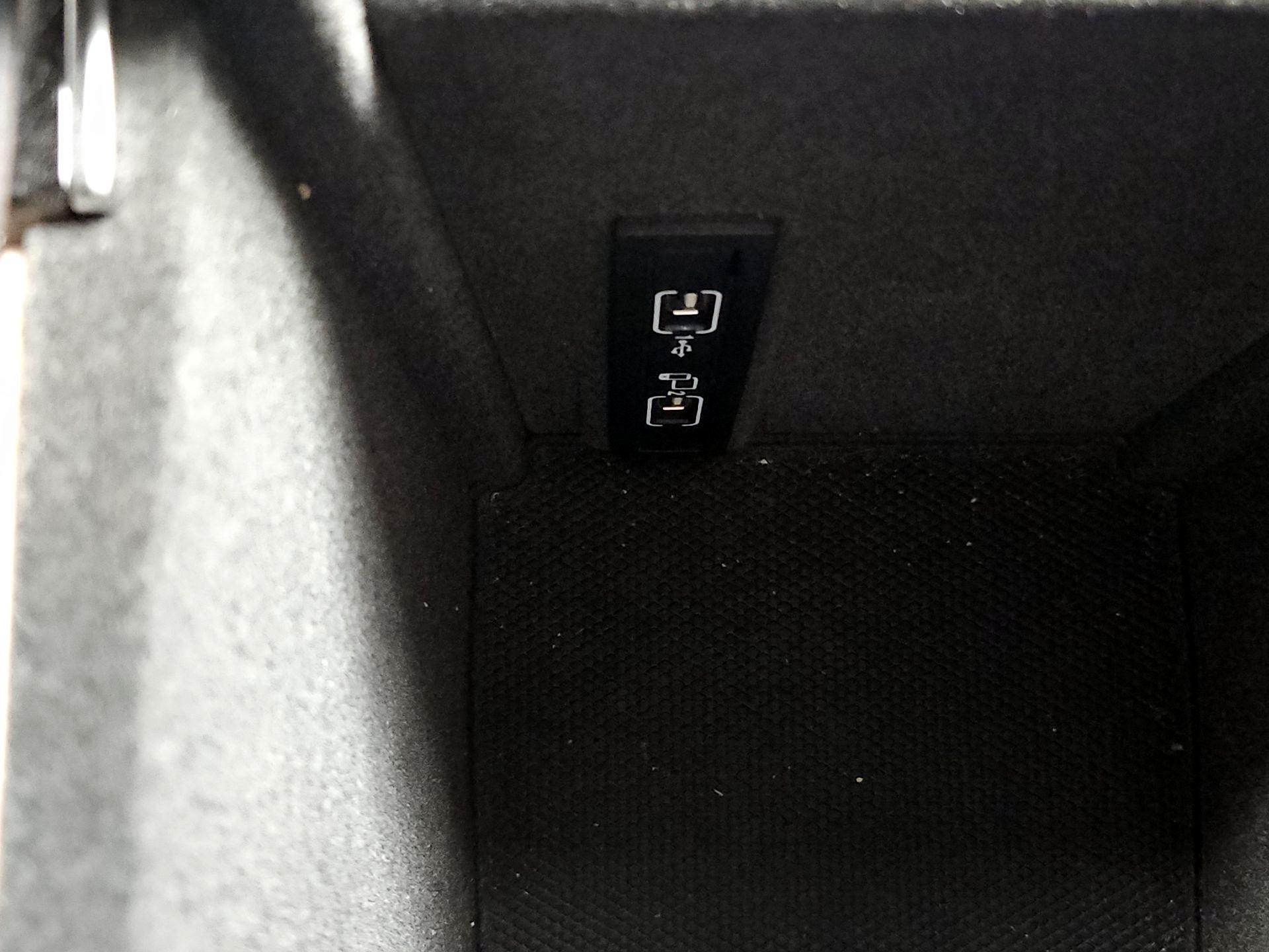 Thumbnail: 2018 Mercedes-Benz GLE - 19