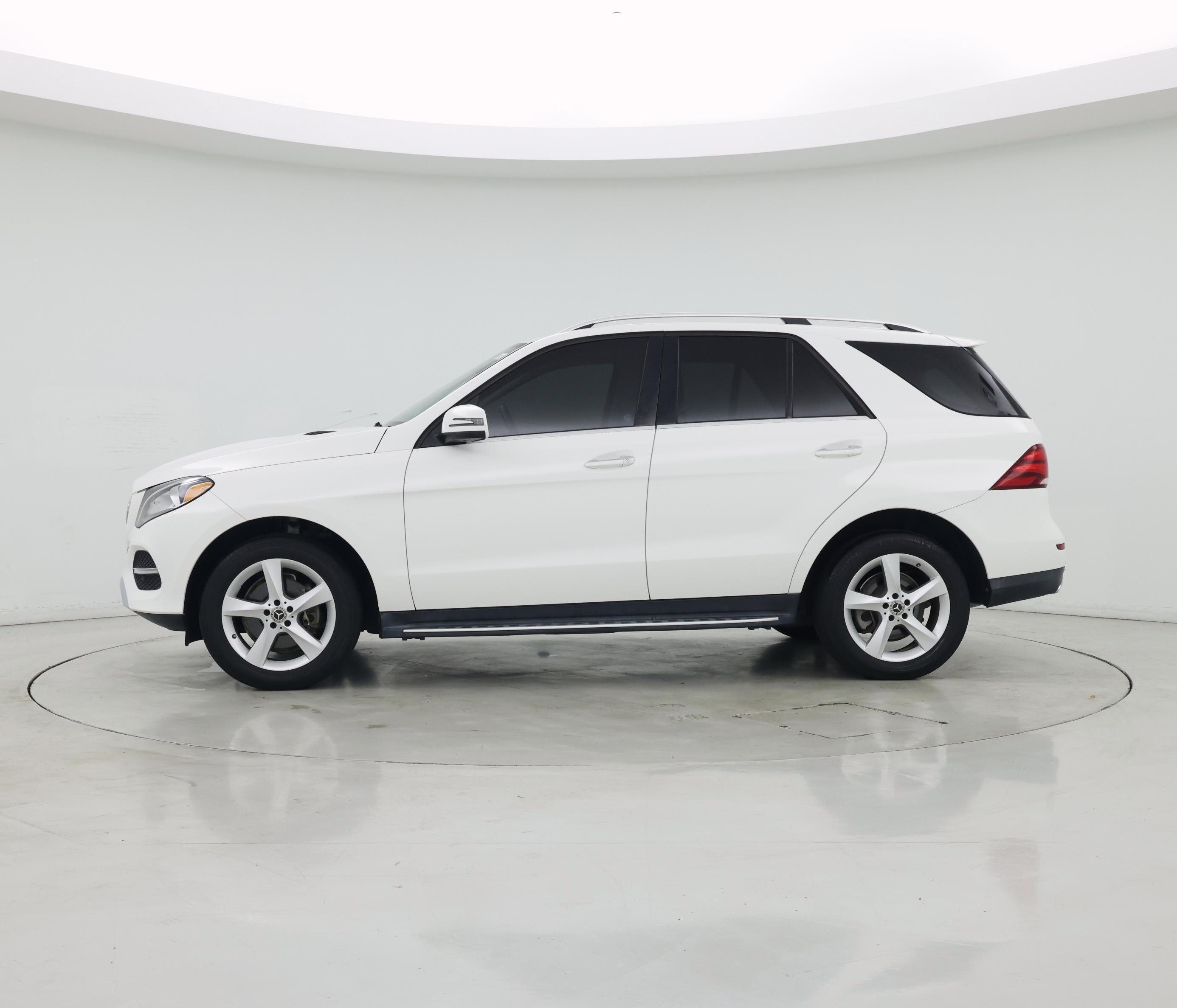 Thumbnail: 2018 Mercedes-Benz GLE - 3