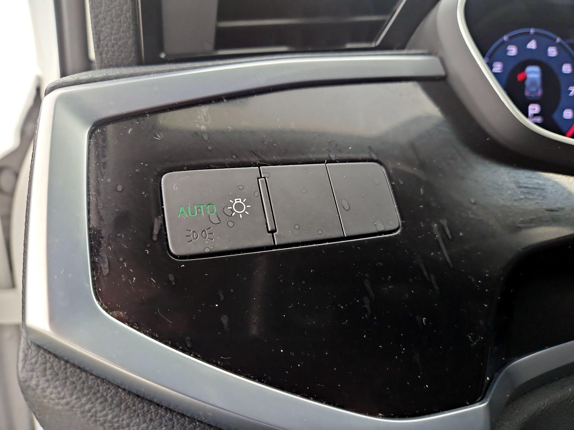 Thumbnail: 2021 Audi Q3 - 13