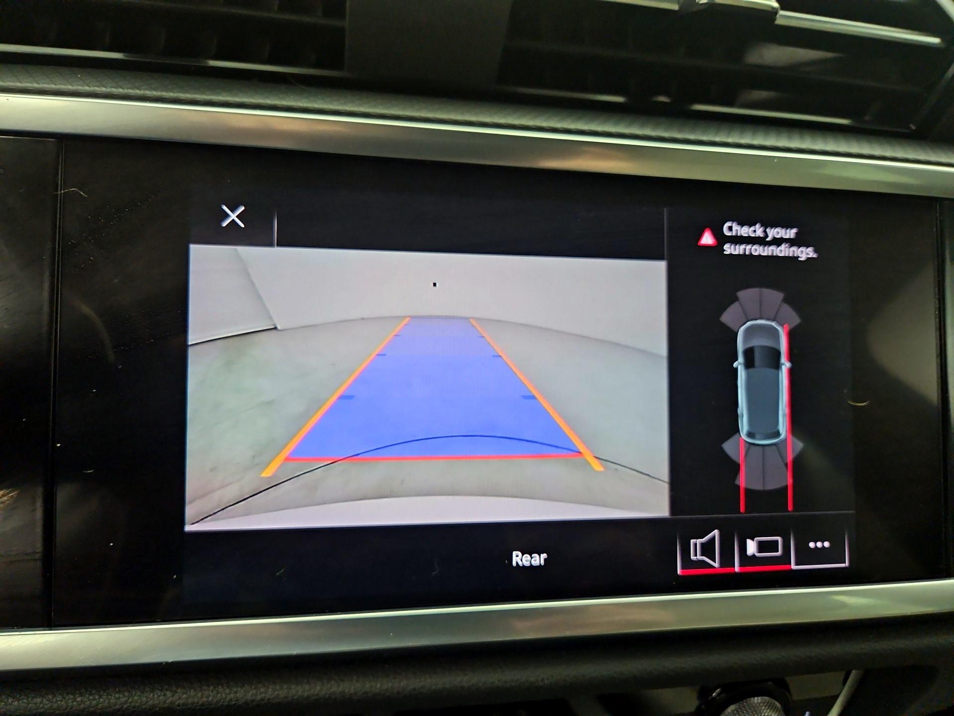 Thumbnail: 2021 Audi Q3 - 14