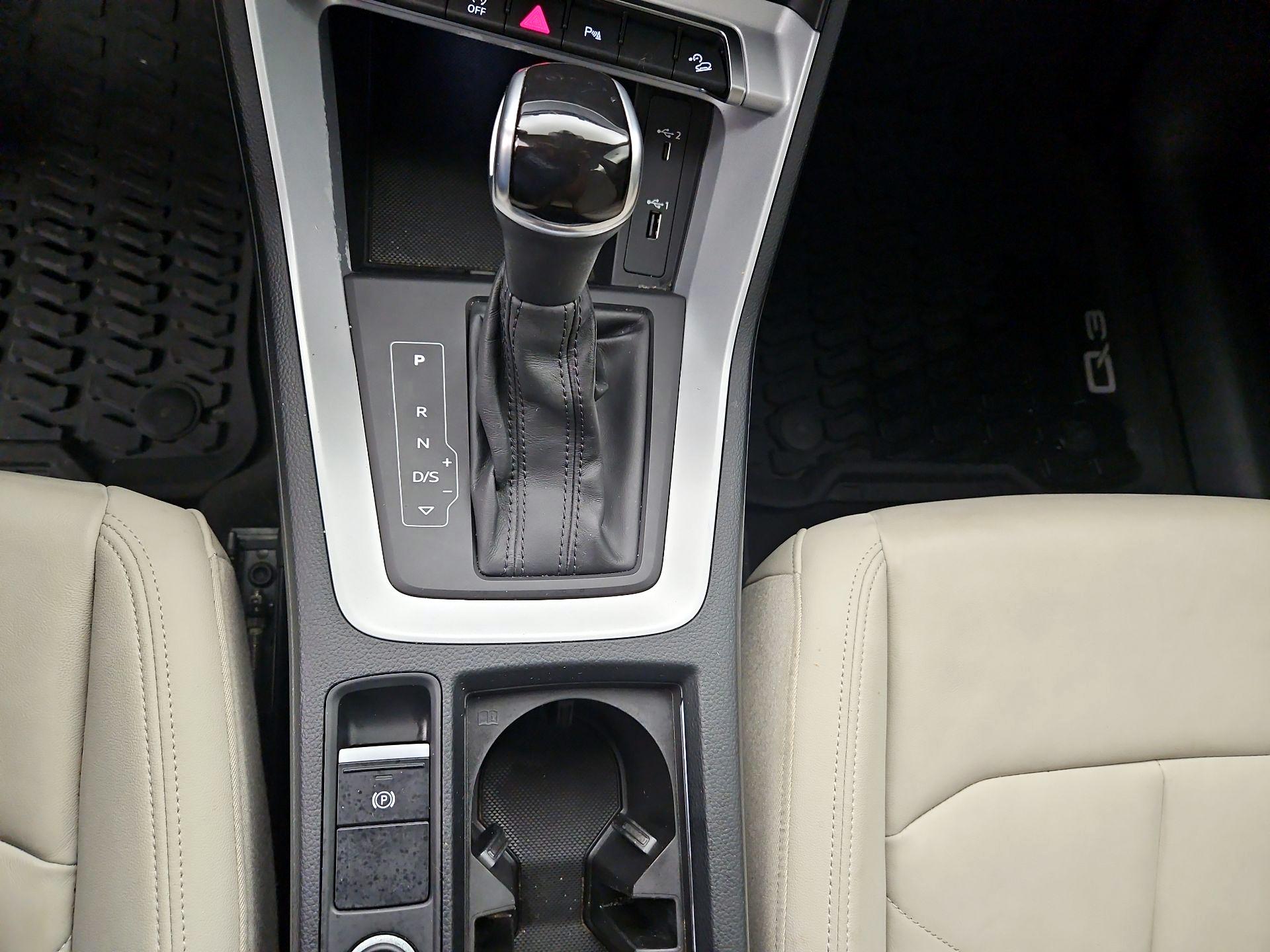 Thumbnail: 2021 Audi Q3 - 17