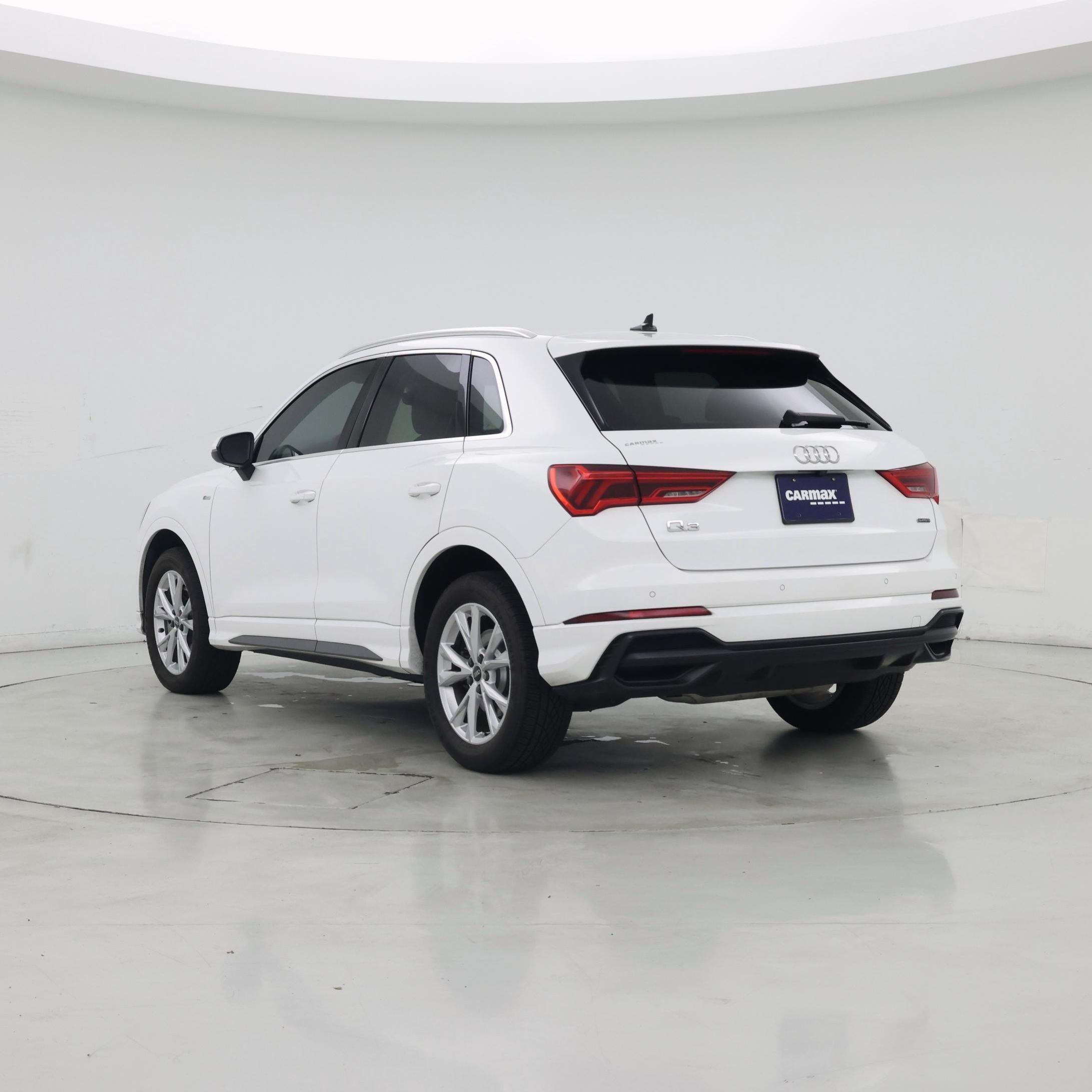 Thumbnail: 2021 Audi Q3 - 2