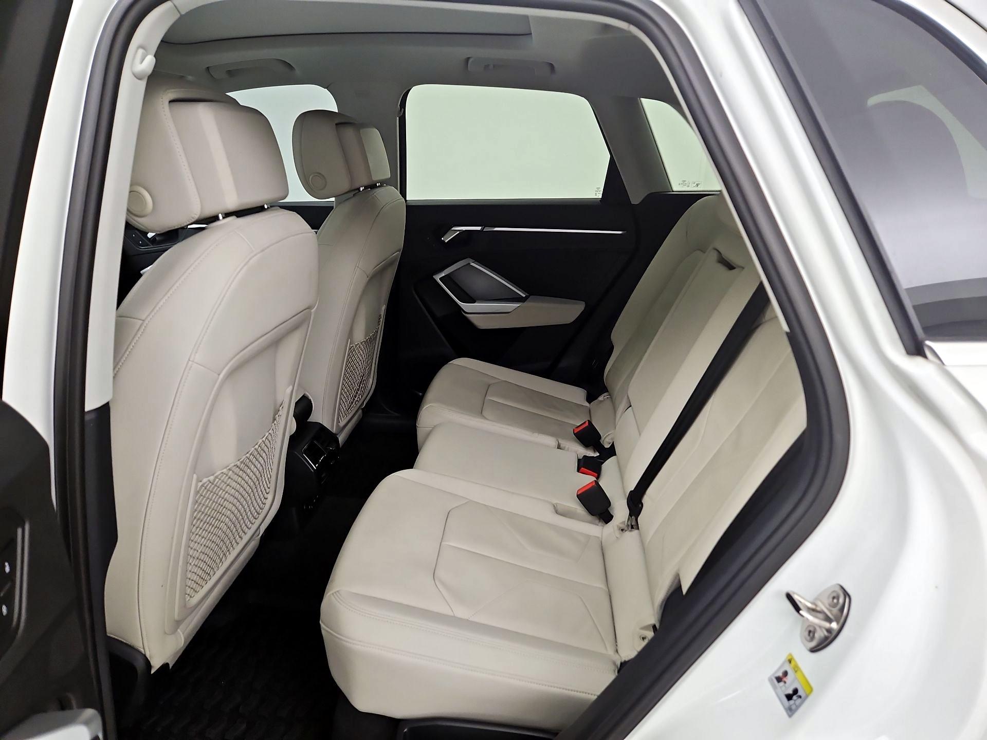 Thumbnail: 2021 Audi Q3 - 20