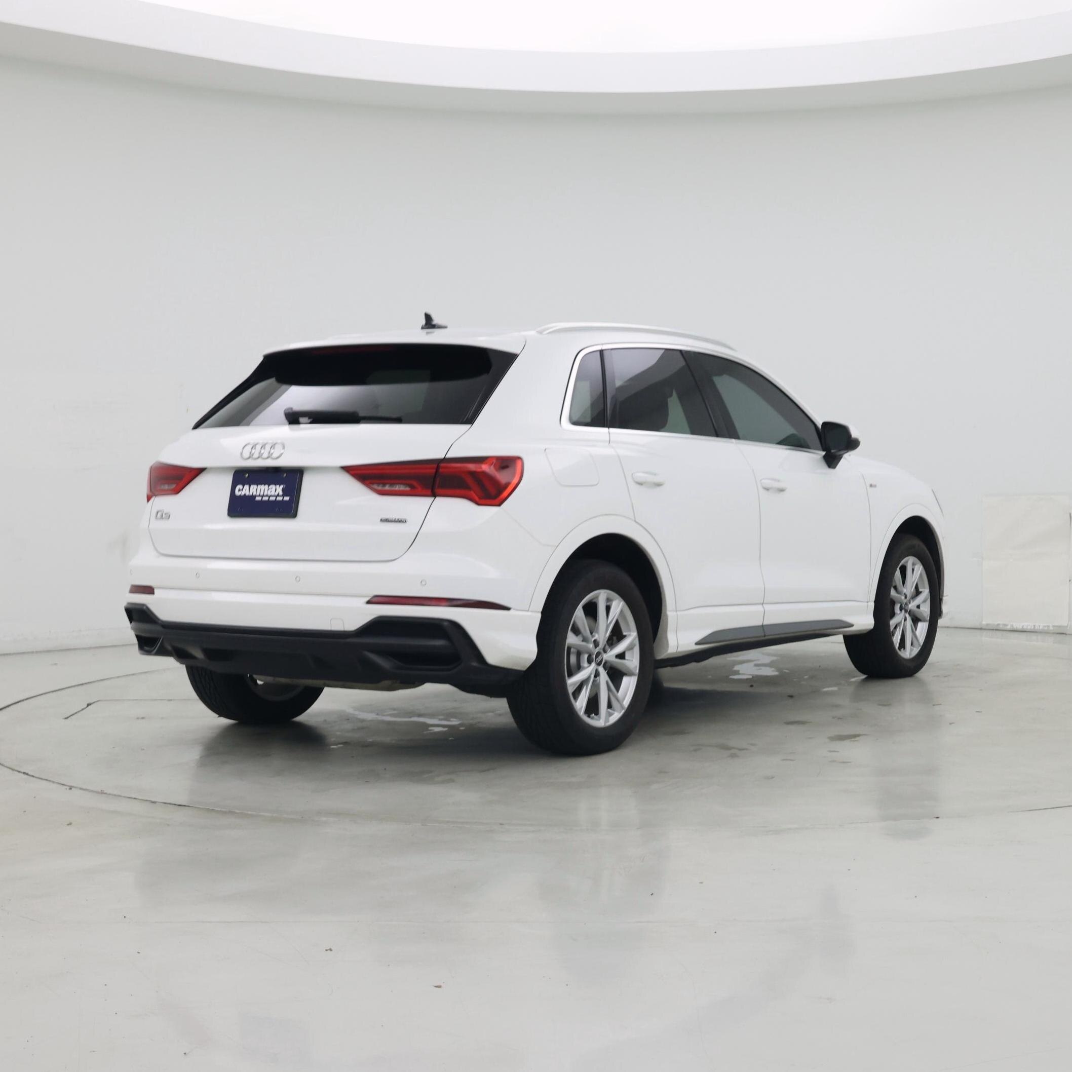 Thumbnail: 2021 Audi Q3 - 8