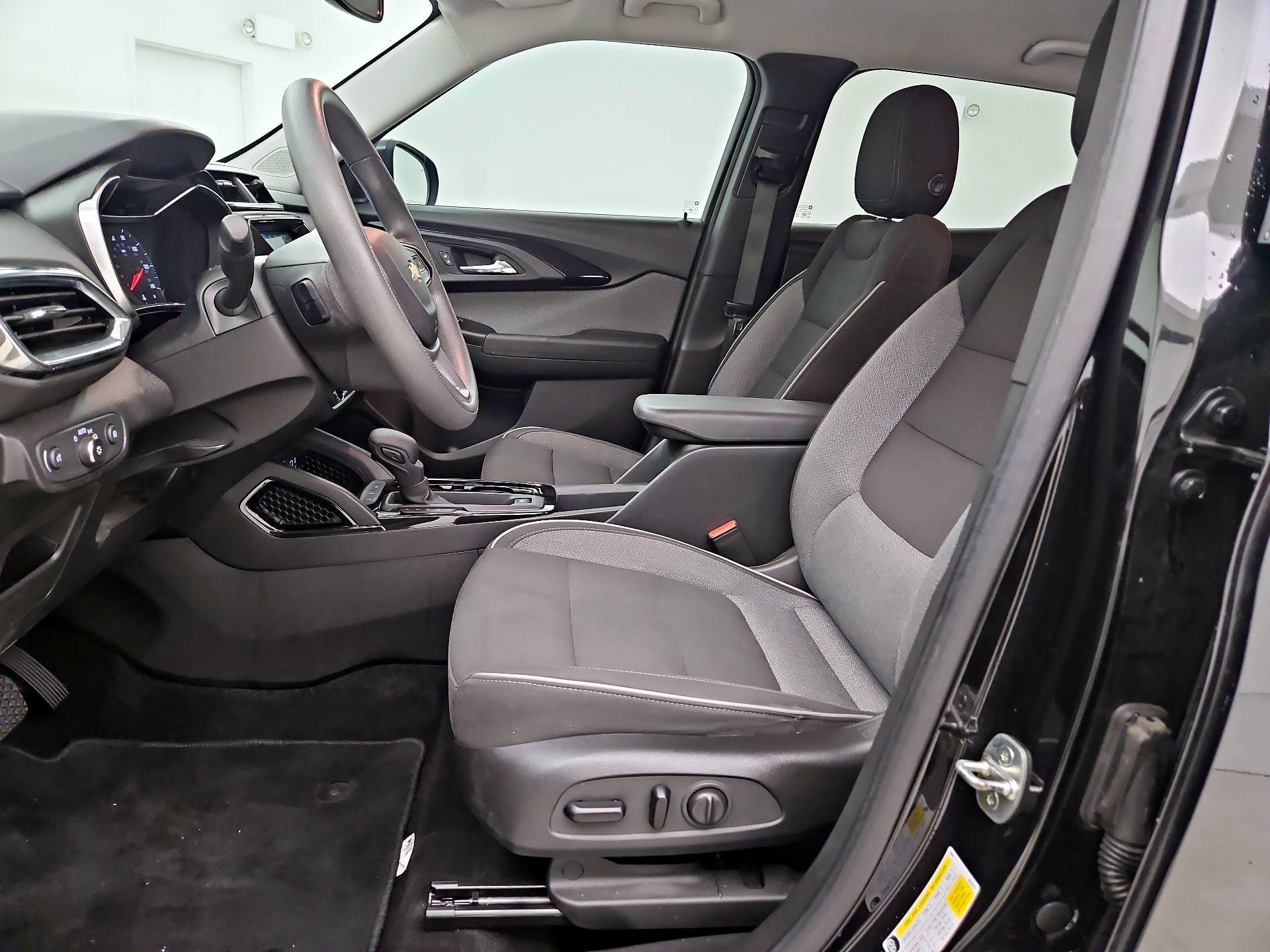 Thumbnail: 2021 Chevrolet TrailBlazer - 11