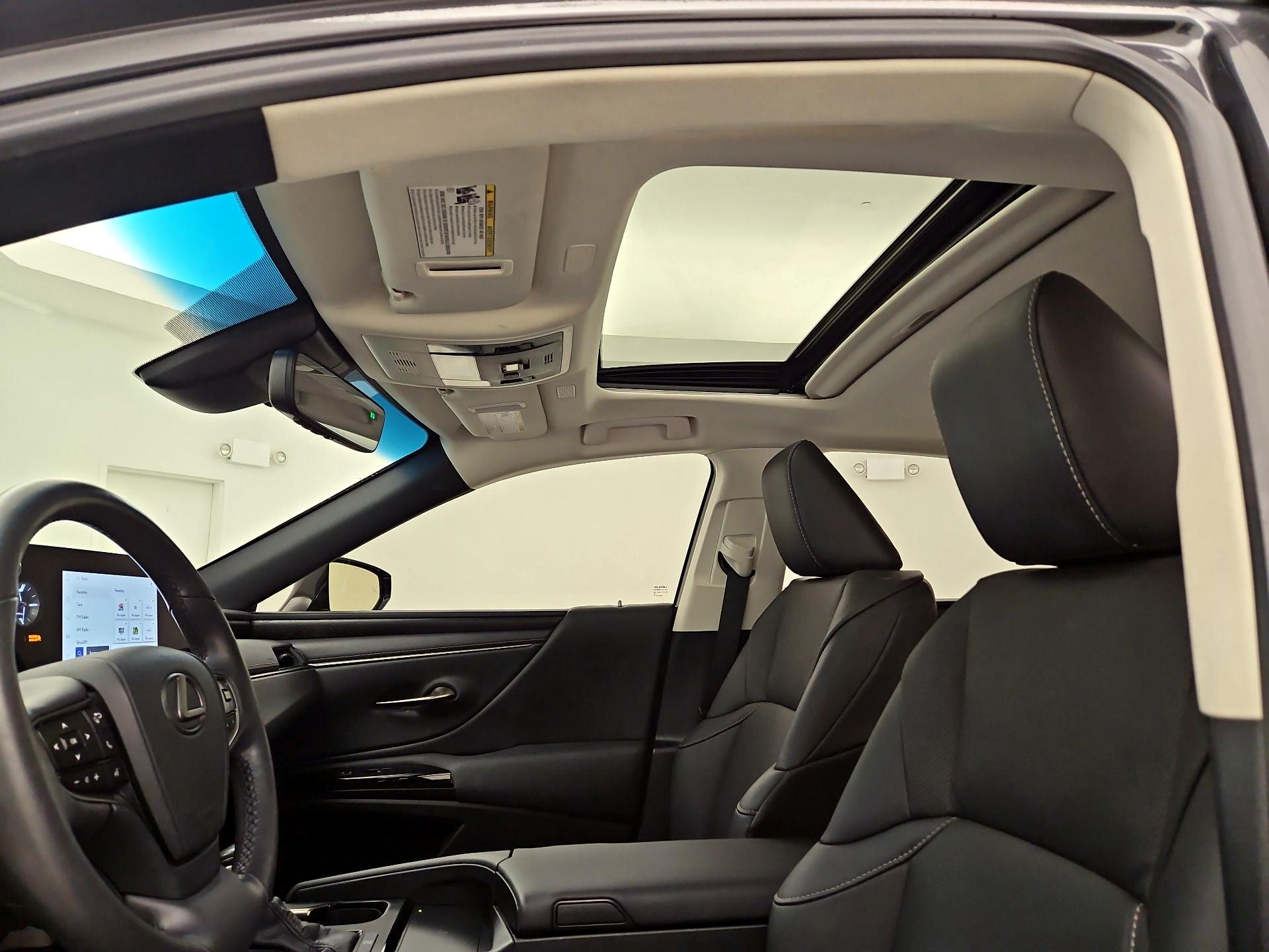 Thumbnail: 2023 Lexus ES - 20