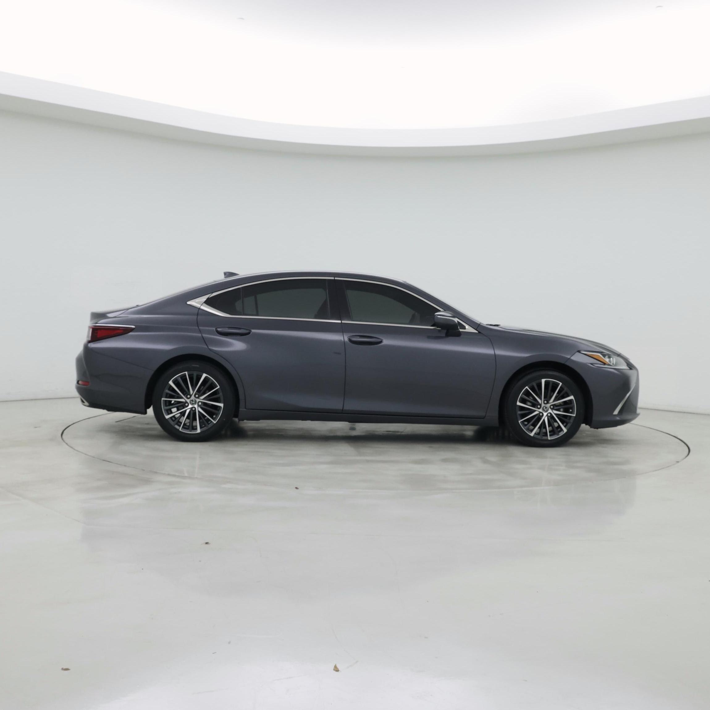 Thumbnail: 2023 Lexus ES - 7