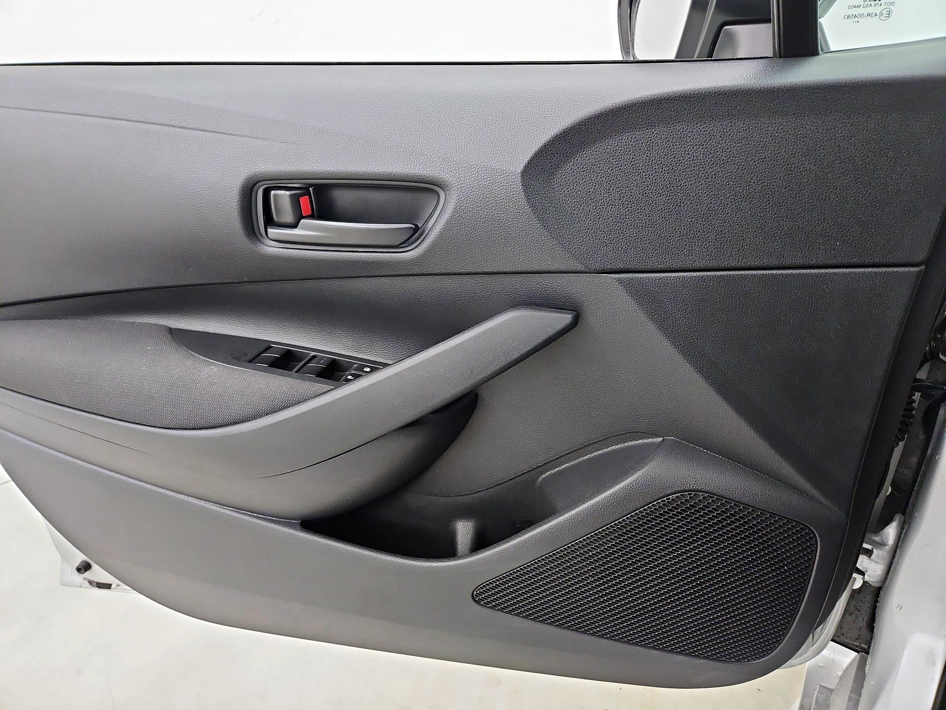 Thumbnail: 2025 Toyota Corolla - 12