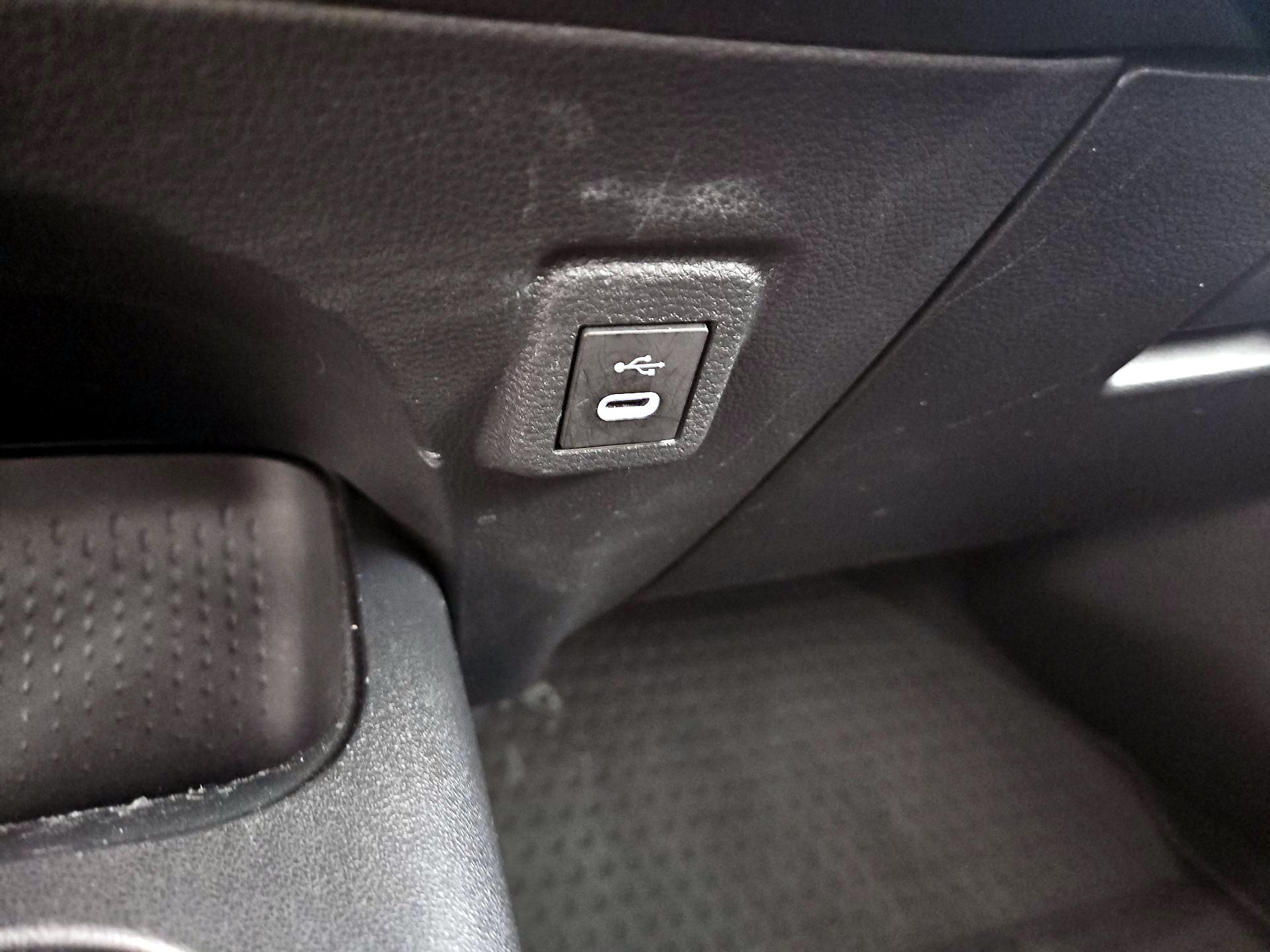 Thumbnail: 2025 Toyota Corolla - 19