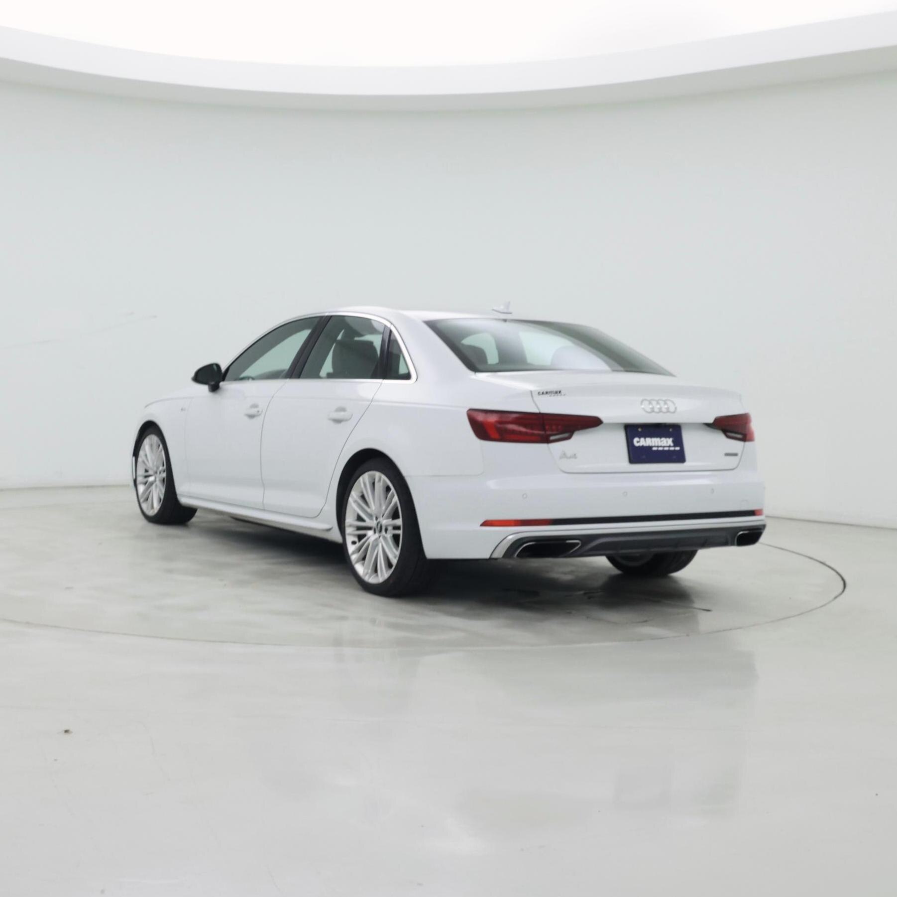 Thumbnail: 2019 Audi A4 - 2