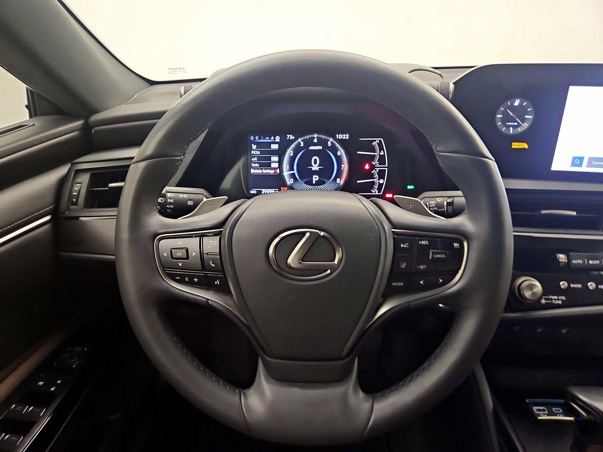 Thumbnail: 2023 Lexus ES - 10