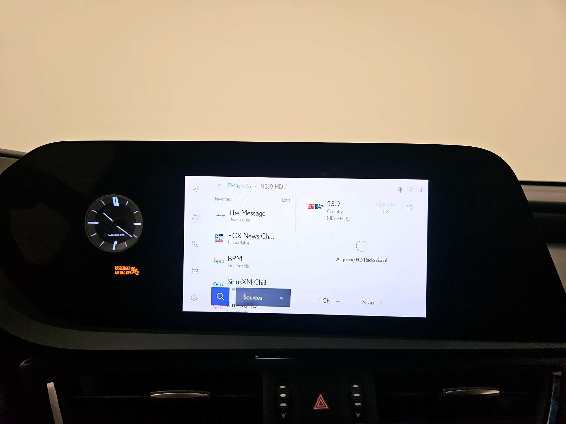 Thumbnail: 2023 Lexus ES - 14