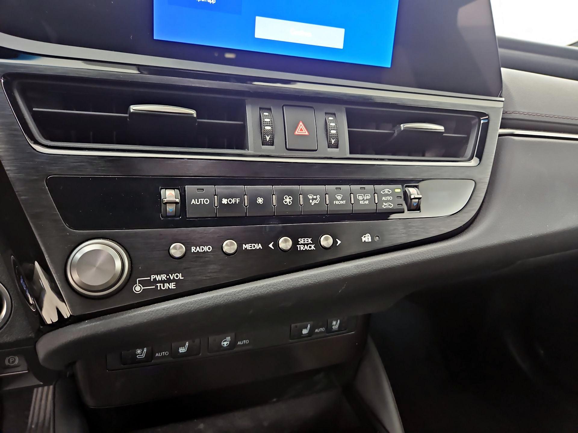 Thumbnail: 2023 Lexus ES - 15