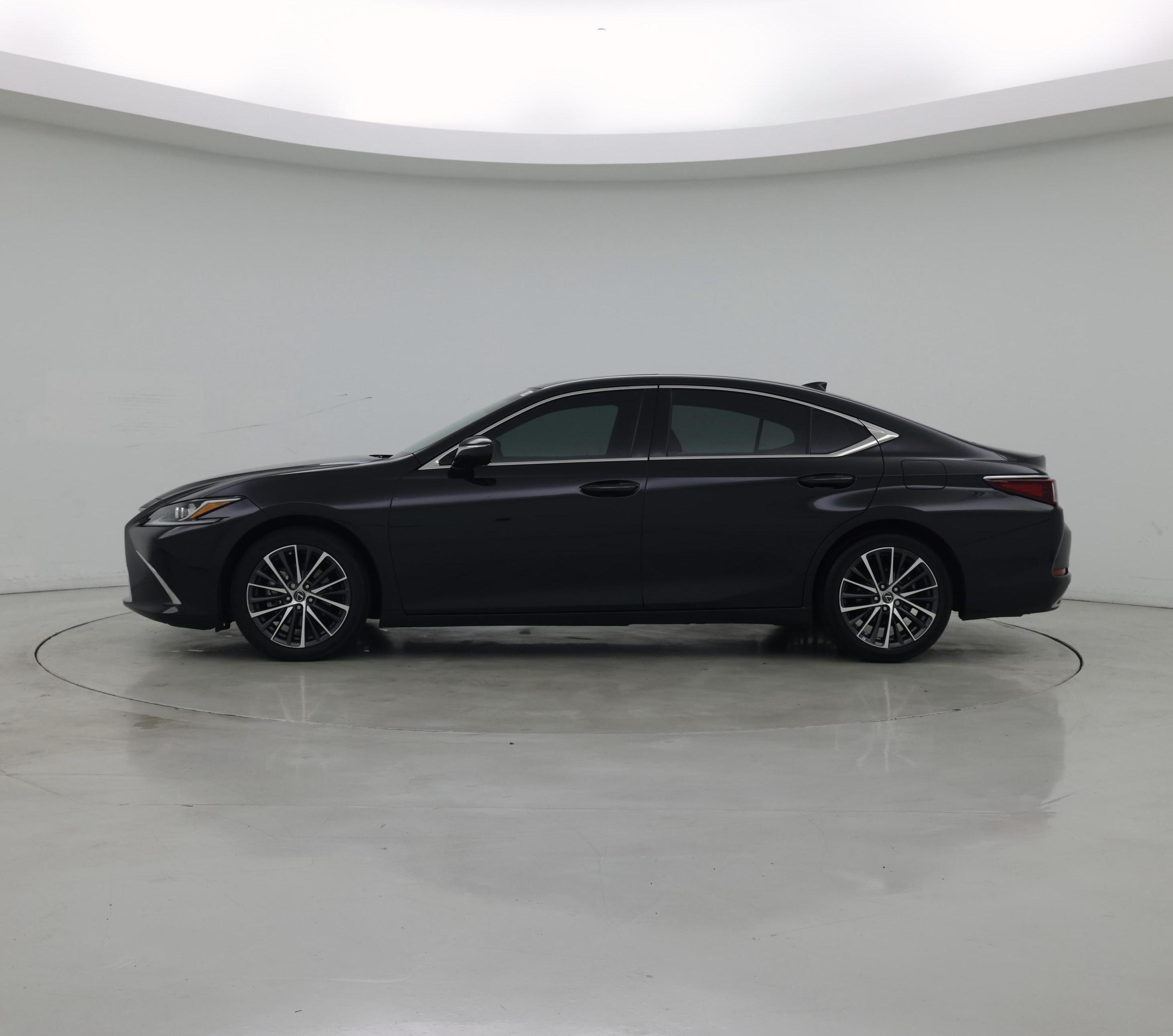 Thumbnail: 2023 Lexus ES - 3
