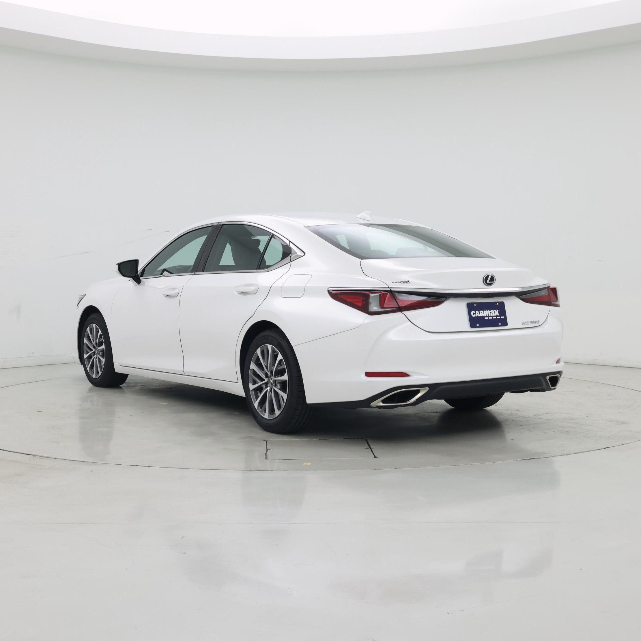 Thumbnail: 2022 Lexus ES - 2