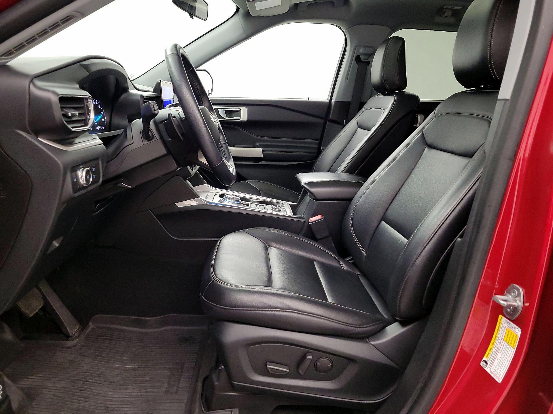 Thumbnail: 2020 Ford Explorer - 11