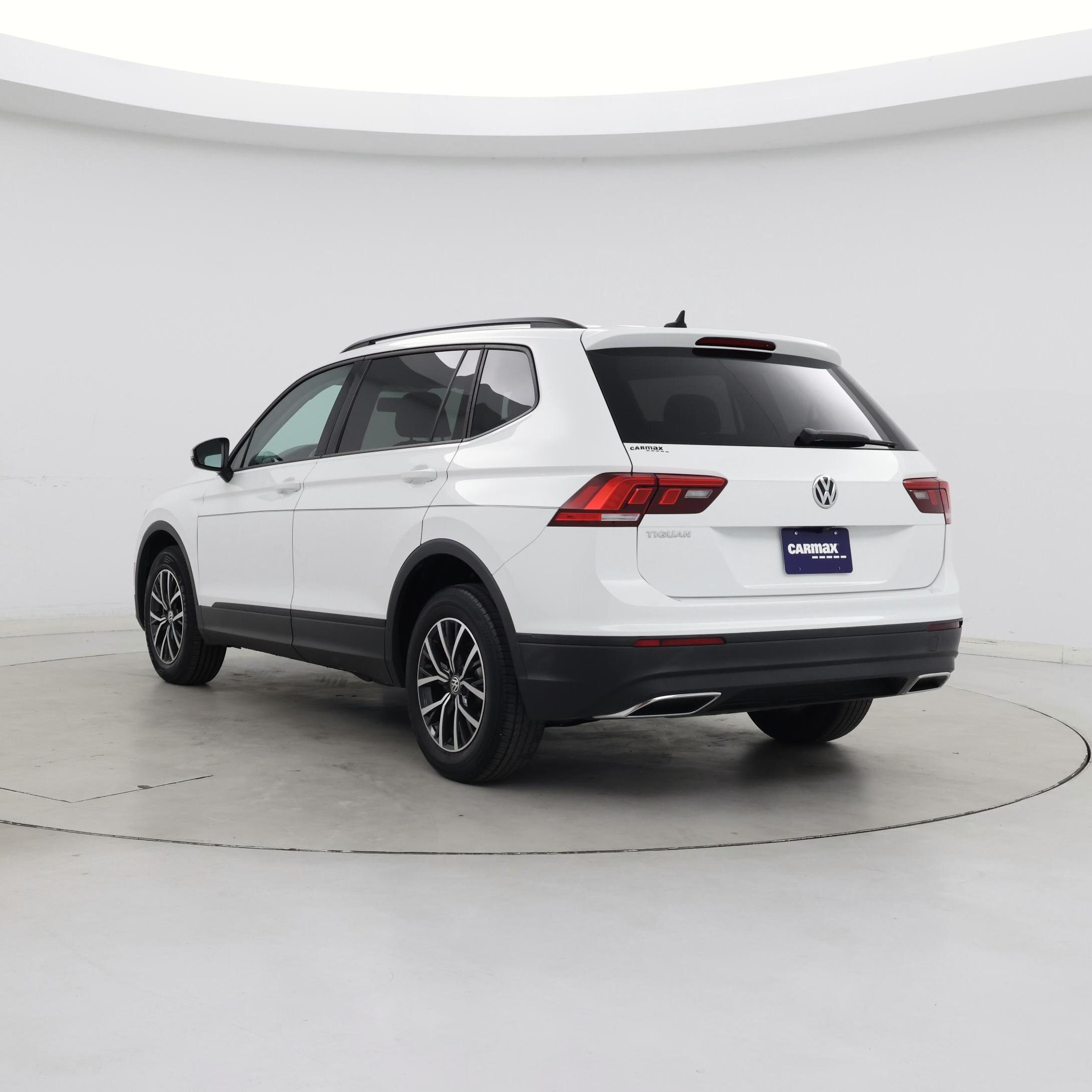 Thumbnail: 2021 Volkswagen Tiguan - 2