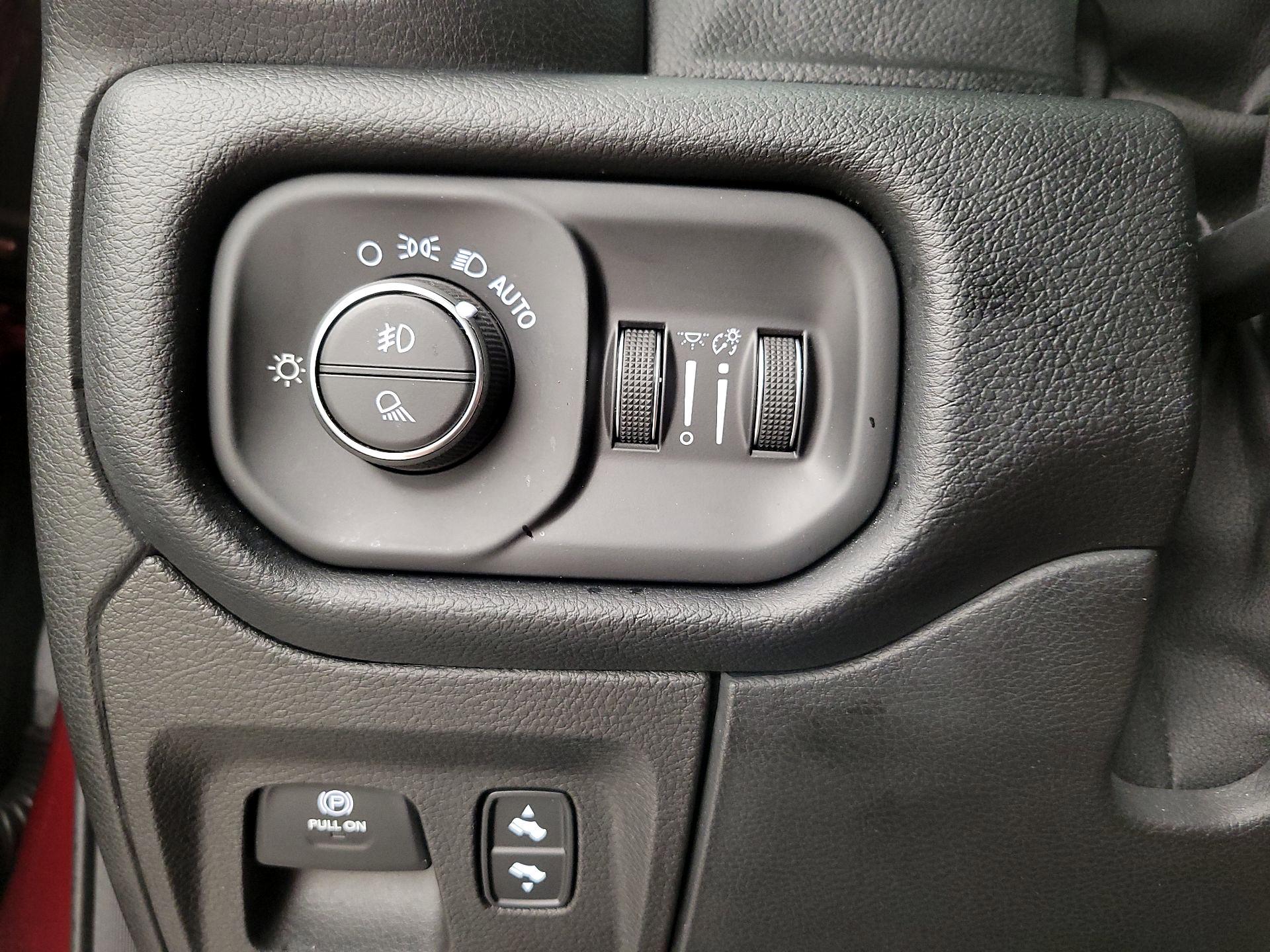 Thumbnail: 2021 RAM 1500 - 13