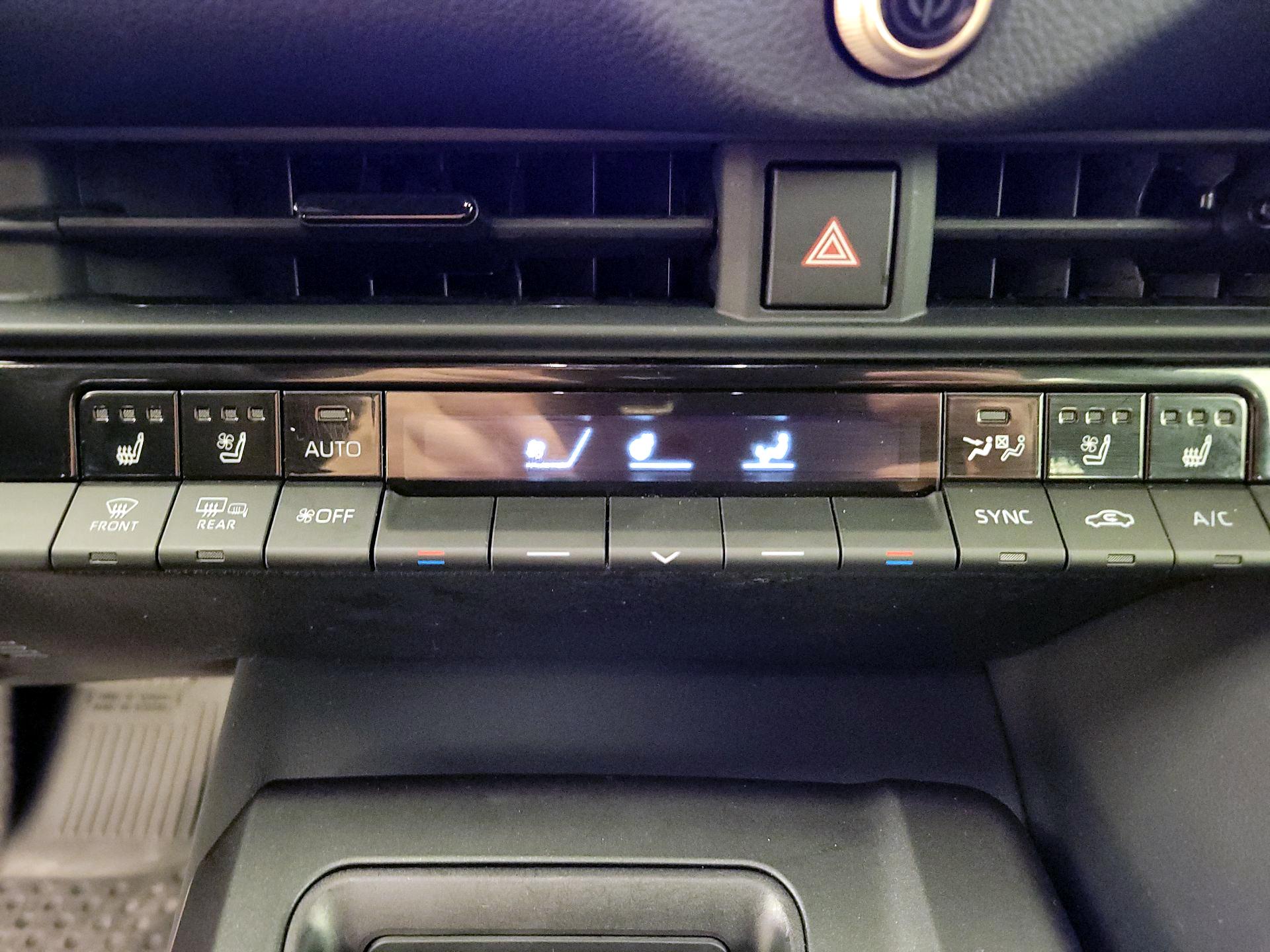 Thumbnail: 2023 Toyota Crown - 16