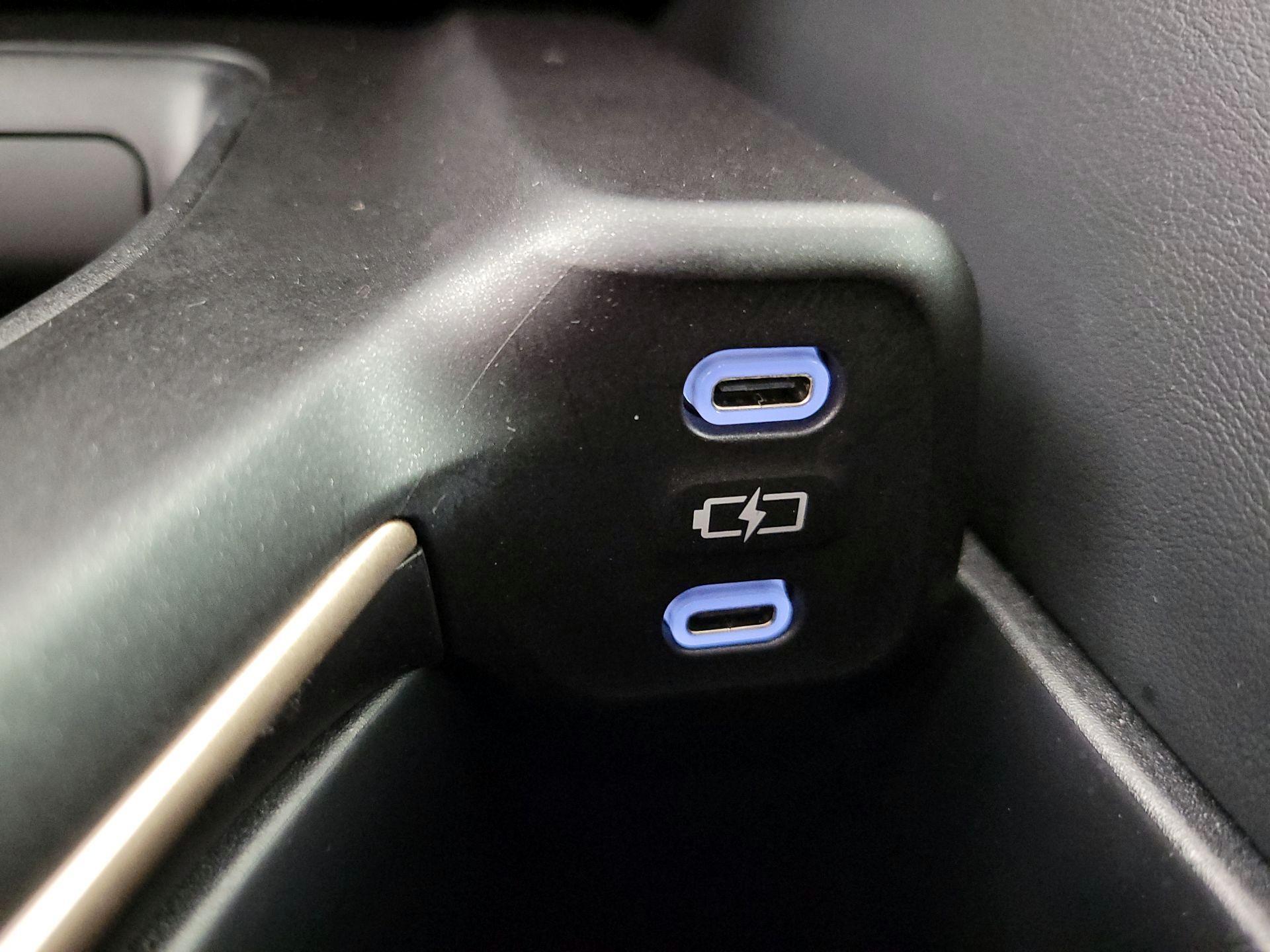 Thumbnail: 2023 Toyota Crown - 18