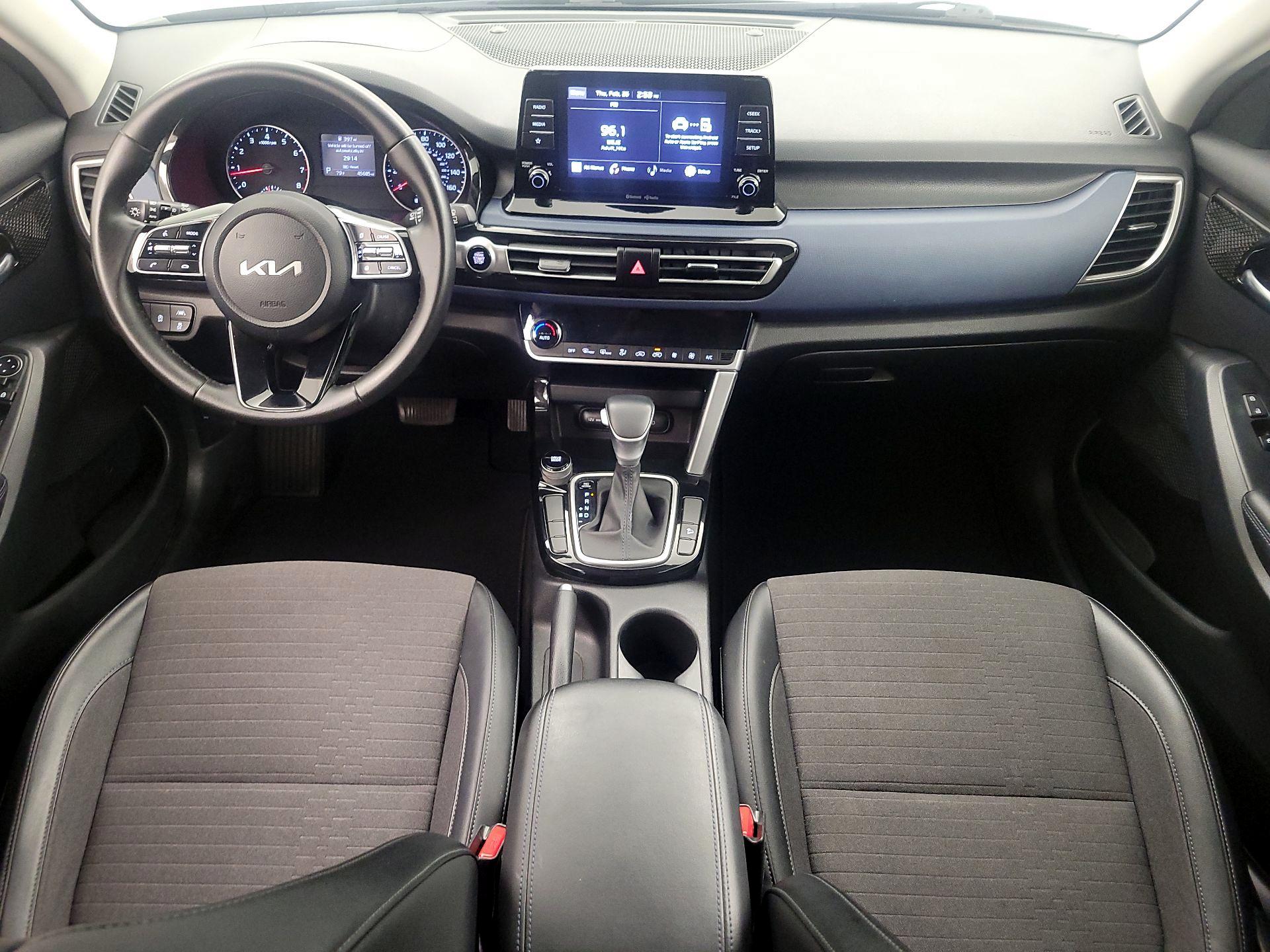 Thumbnail: 2023 Kia Seltos - 9