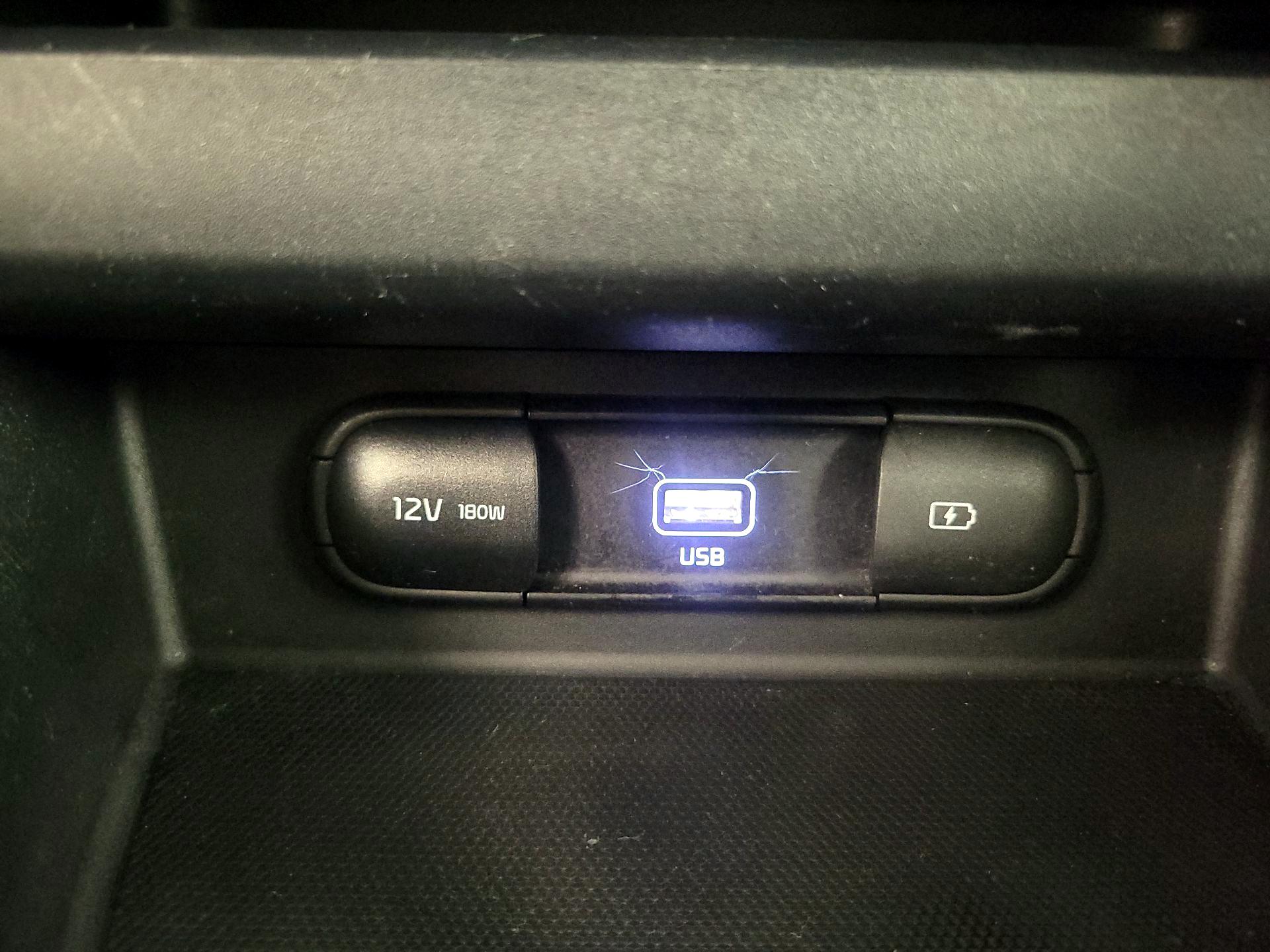 Thumbnail: 2023 Kia Seltos - 18