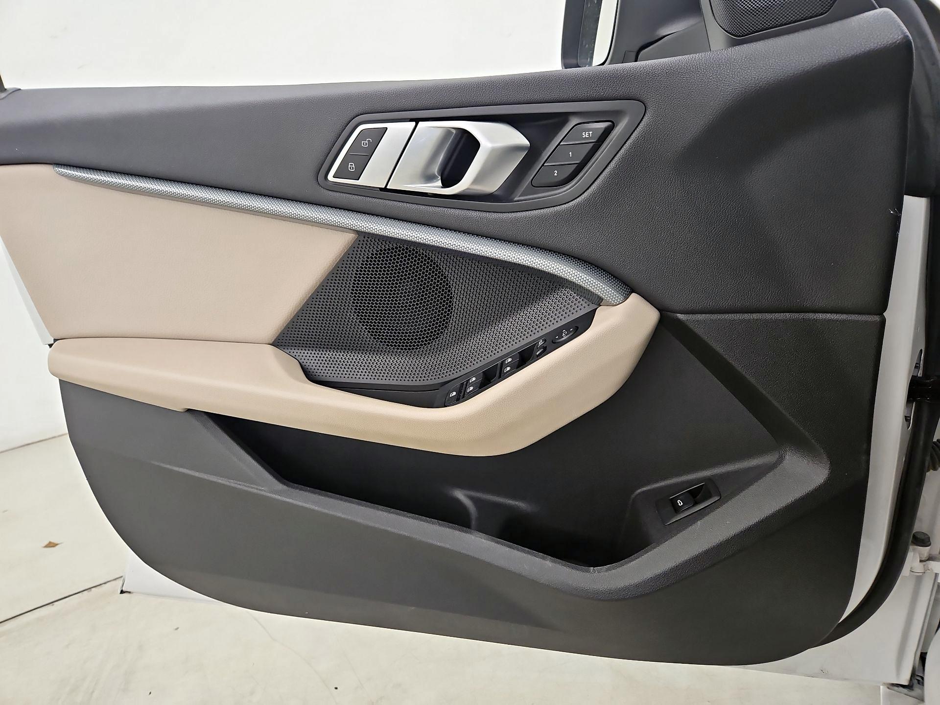 Thumbnail: 2022 BMW 2 Series - 12