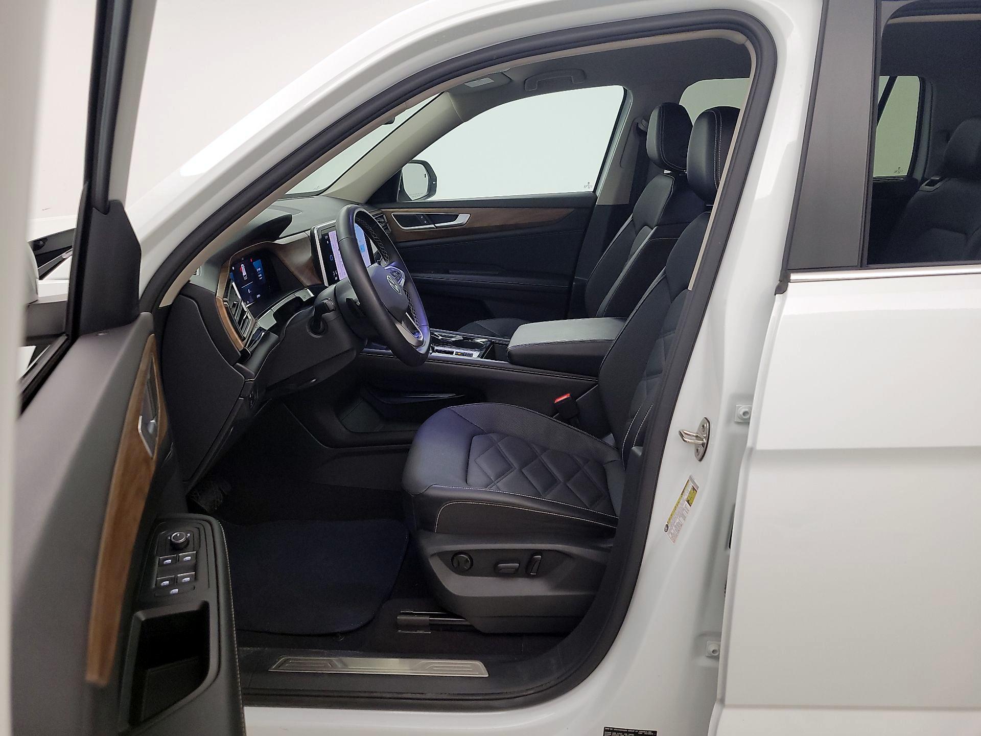 Thumbnail: 2024 Volkswagen Atlas - 11