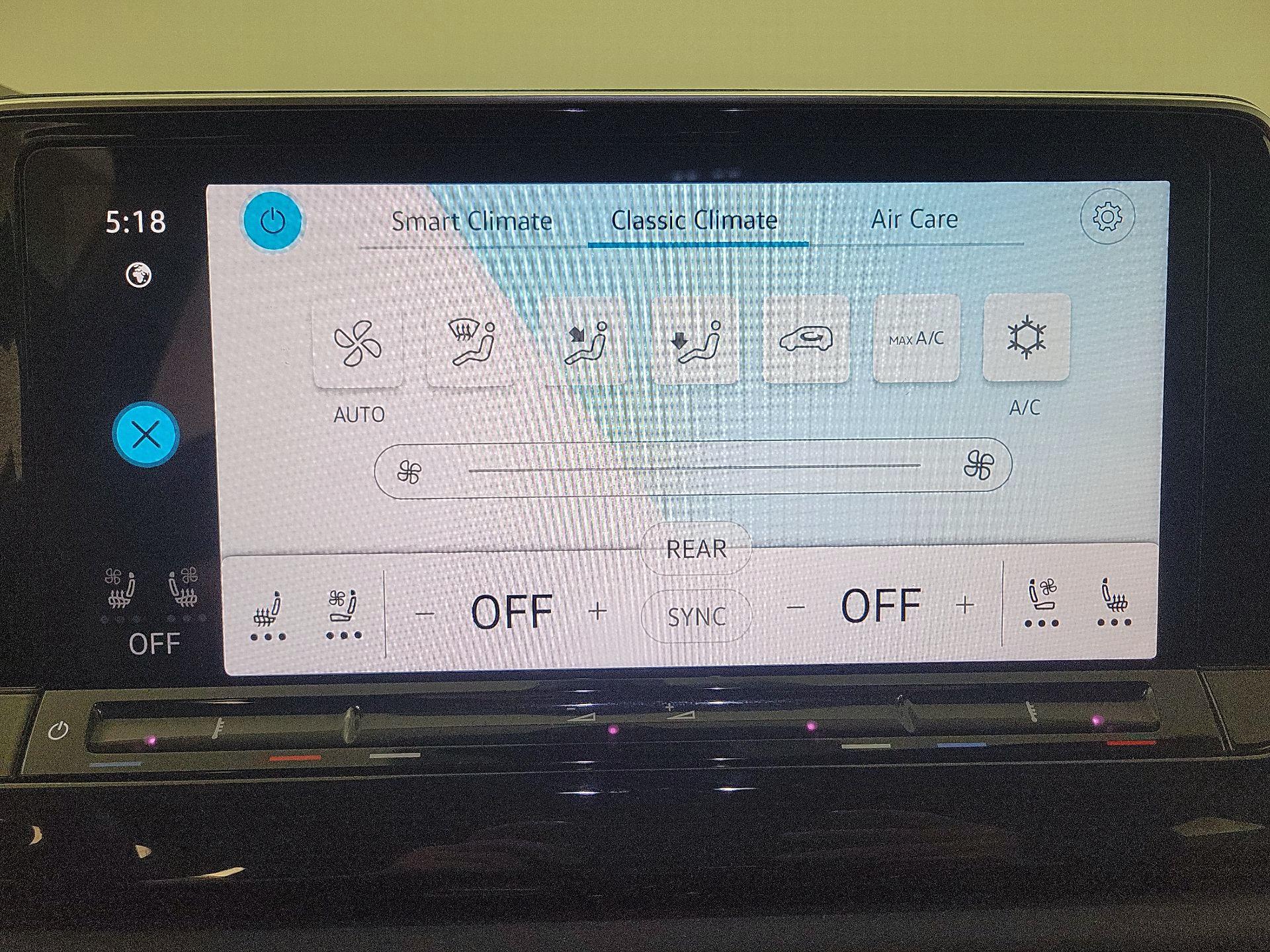 Thumbnail: 2024 Volkswagen Atlas - 16