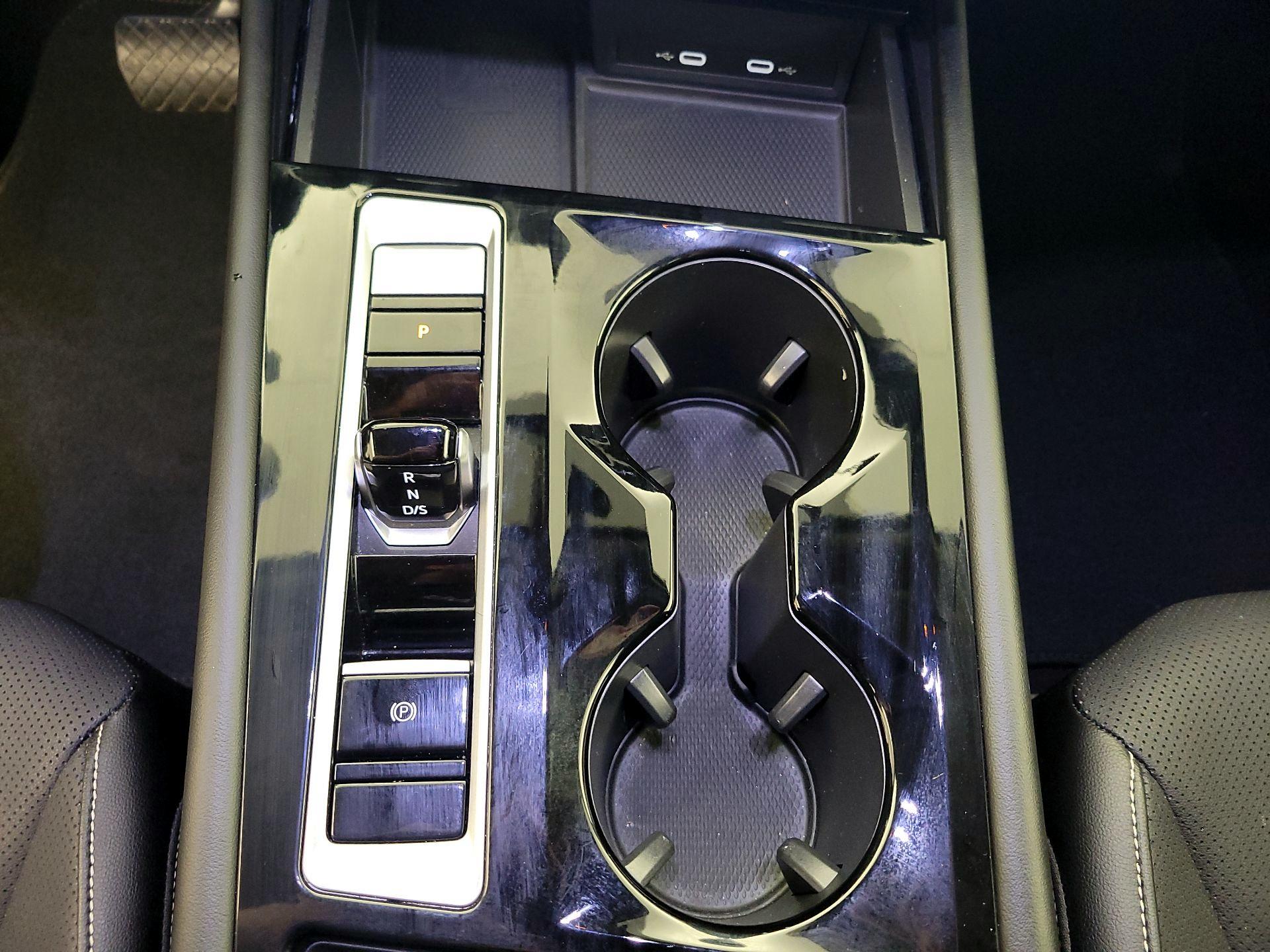 Thumbnail: 2024 Volkswagen Atlas - 17