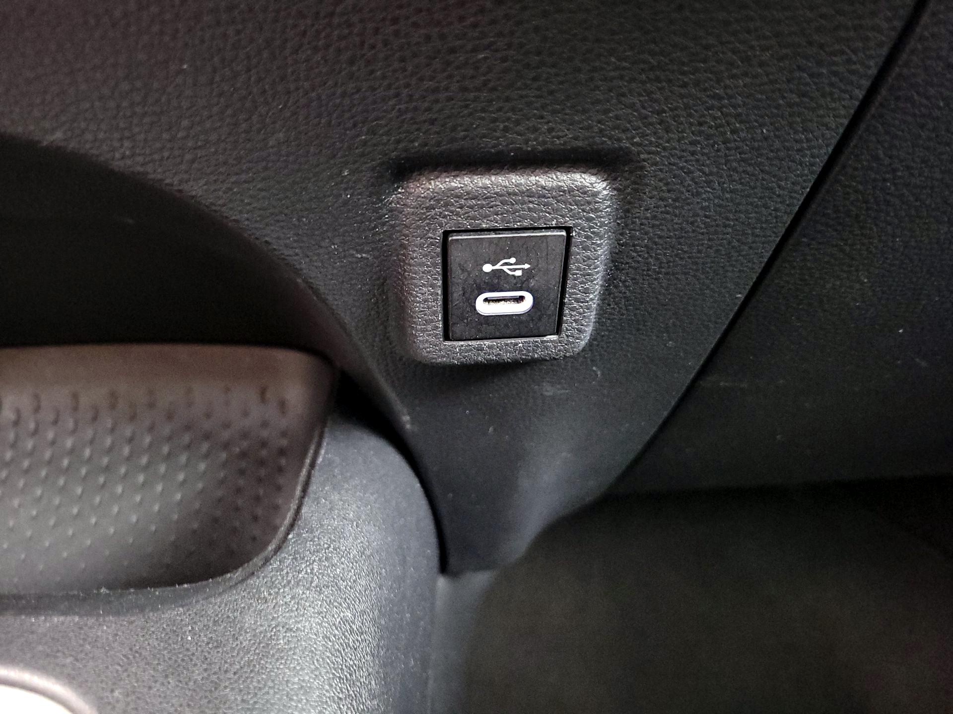 Thumbnail: 2023 Toyota Corolla - 18