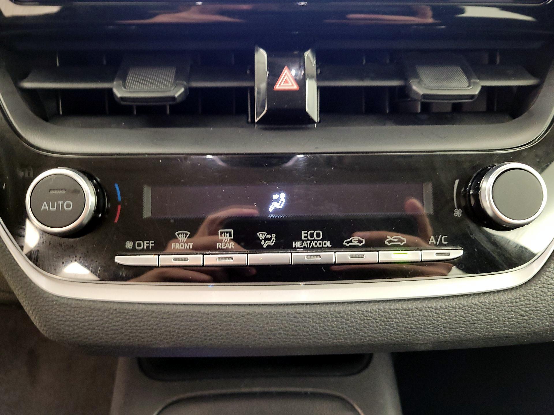 Thumbnail: 2024 Toyota Corolla - 16