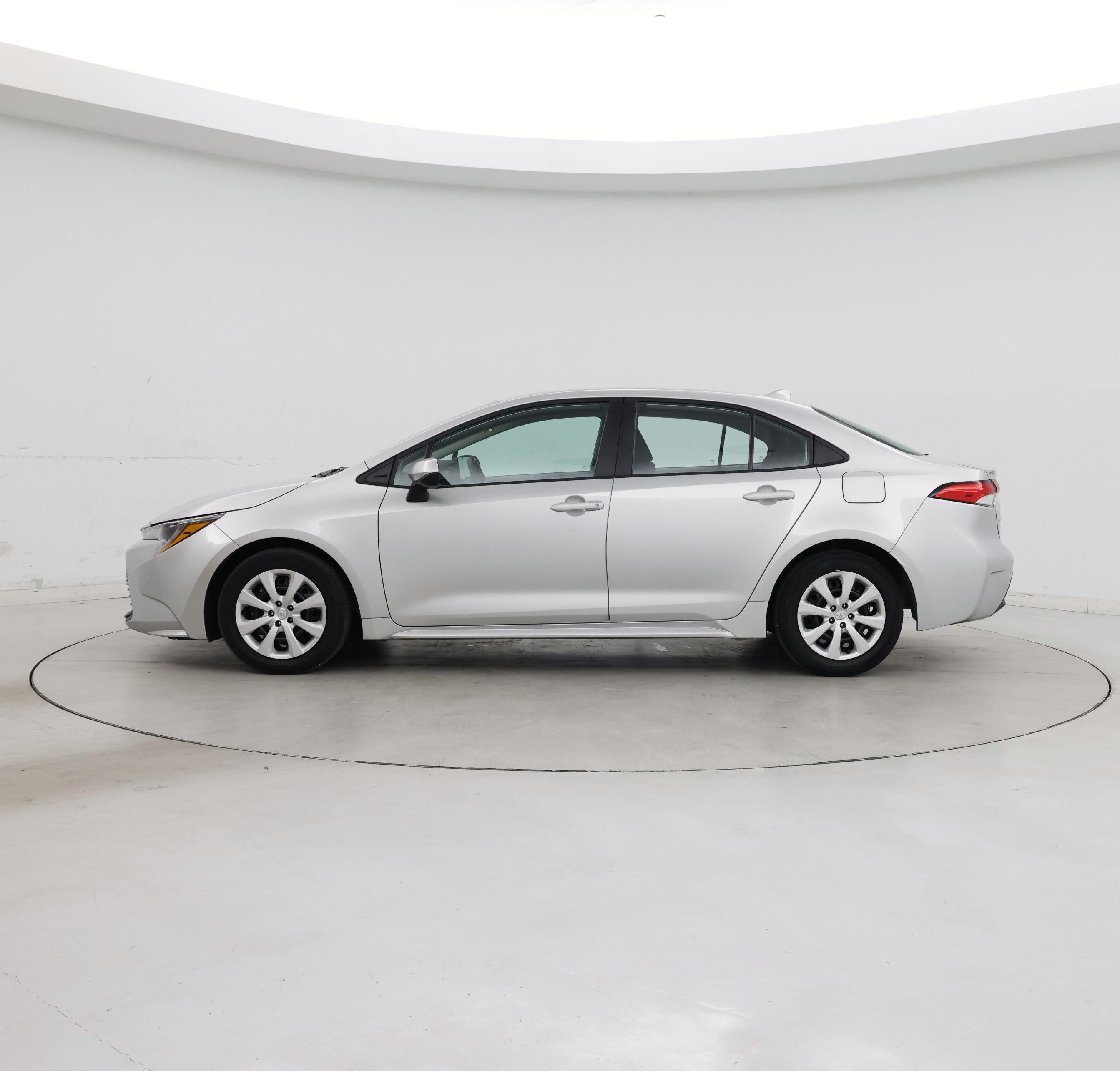 Thumbnail: 2024 Toyota Corolla - 3