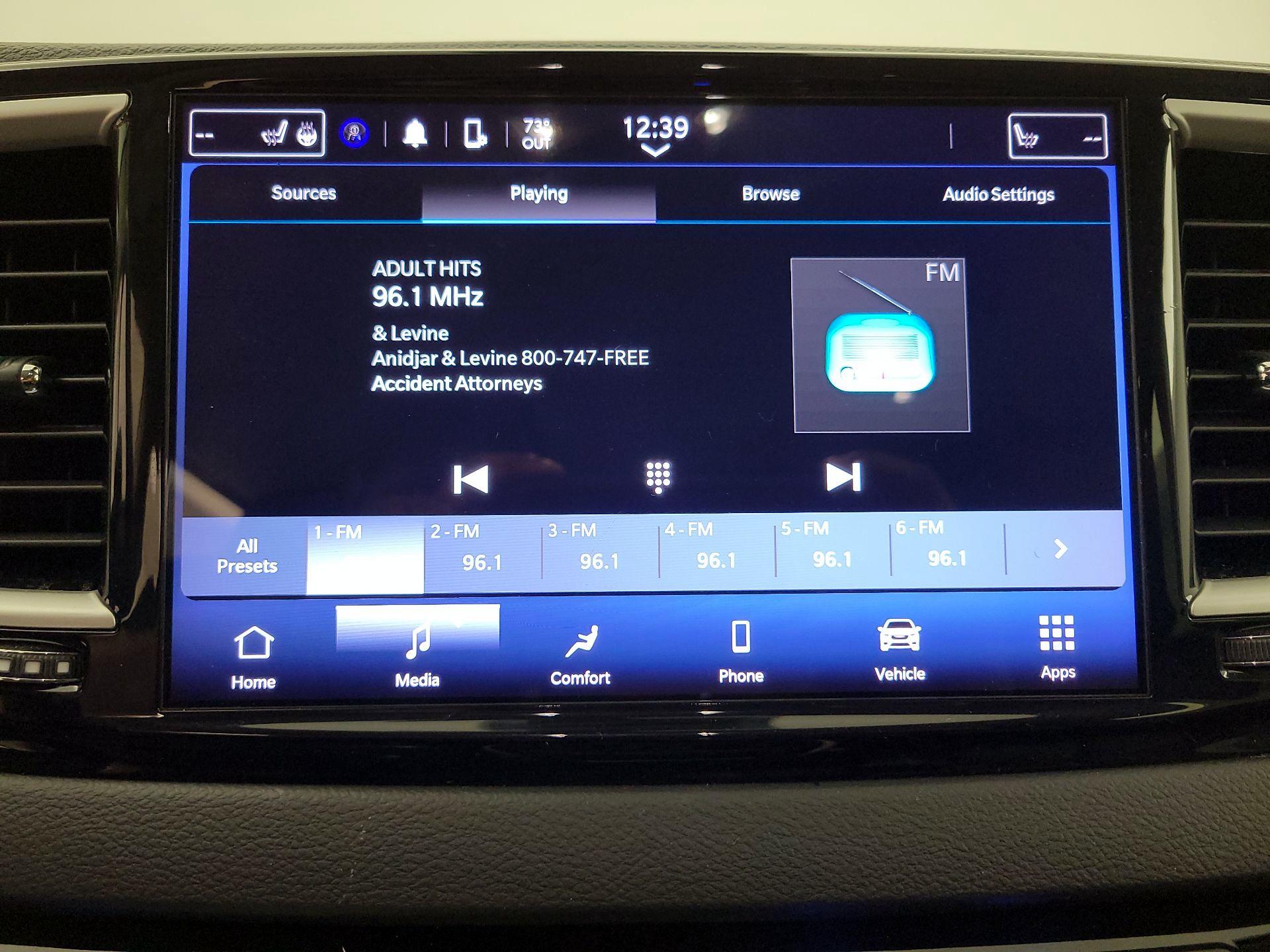 Thumbnail: 2023 Chrysler Pacifica - 15