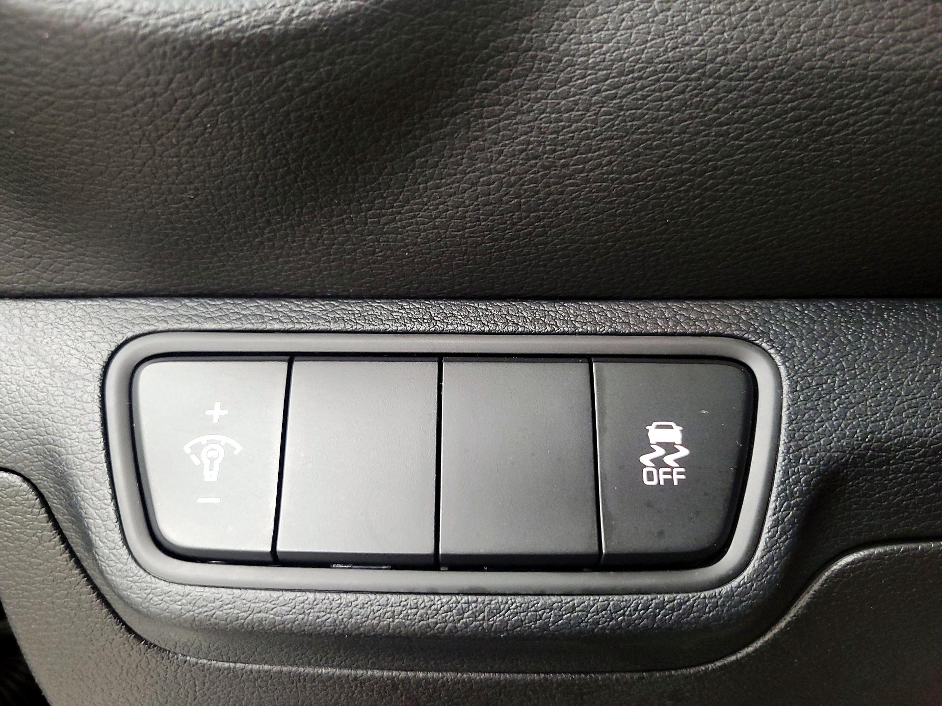 Thumbnail: 2024 Kia Forte - 13