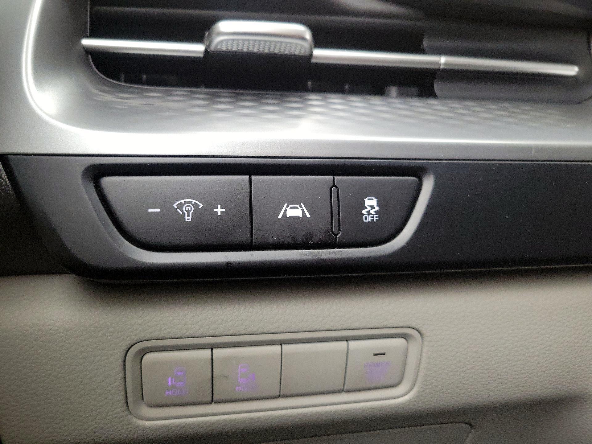 Thumbnail: 2024 Kia Carnival - 13