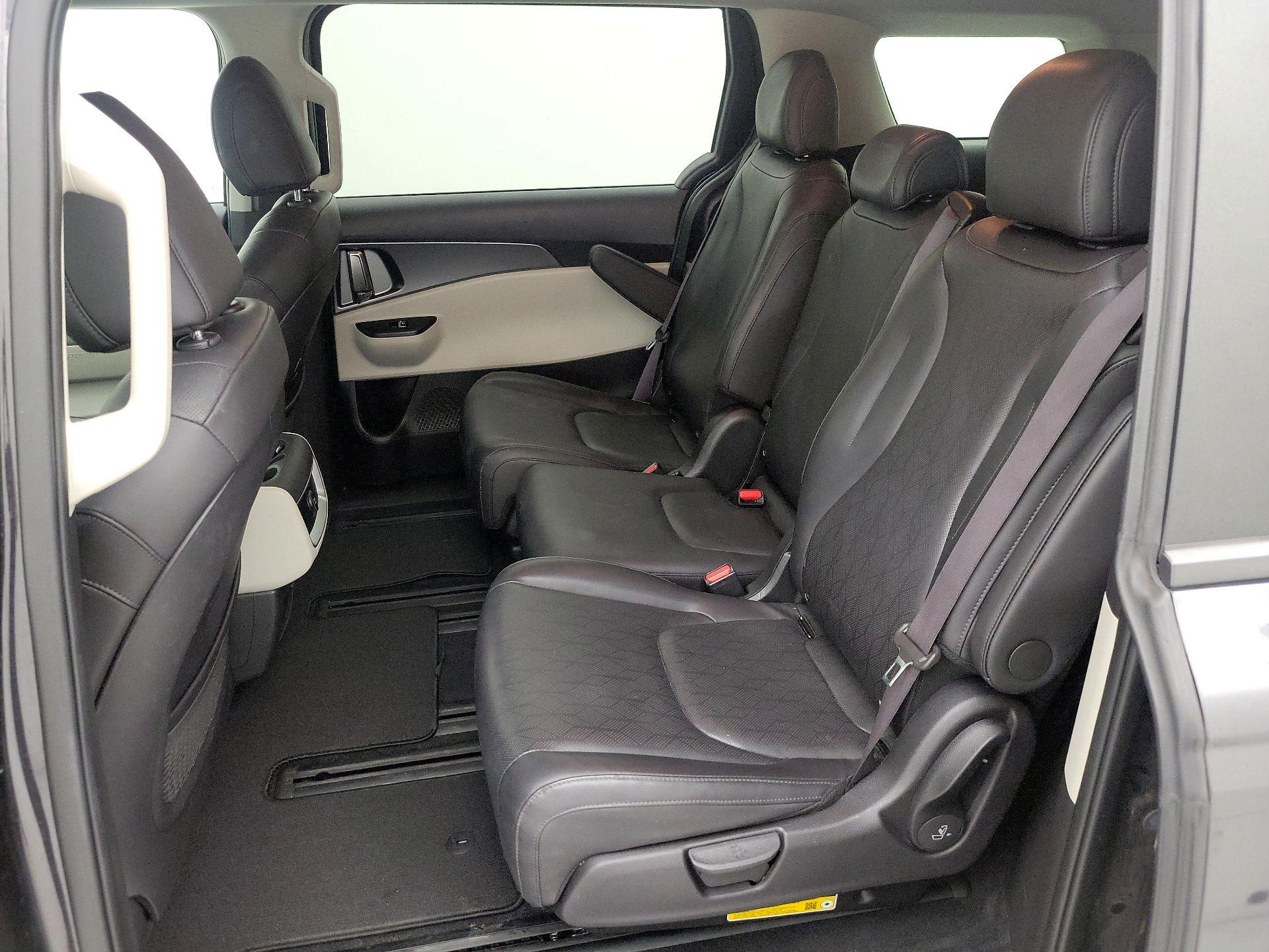 Thumbnail: 2024 Kia Carnival - 18