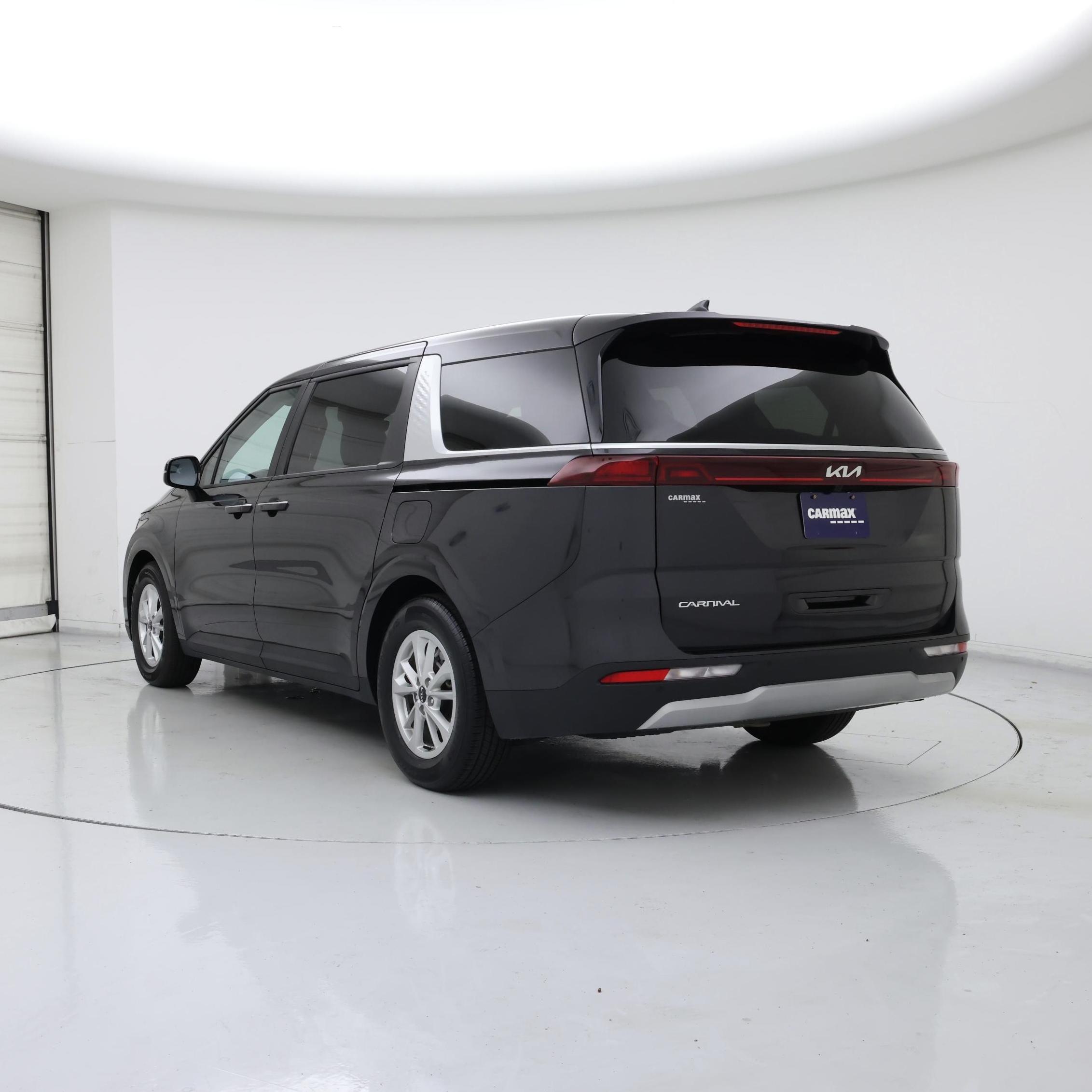 Thumbnail: 2024 Kia Carnival - 2