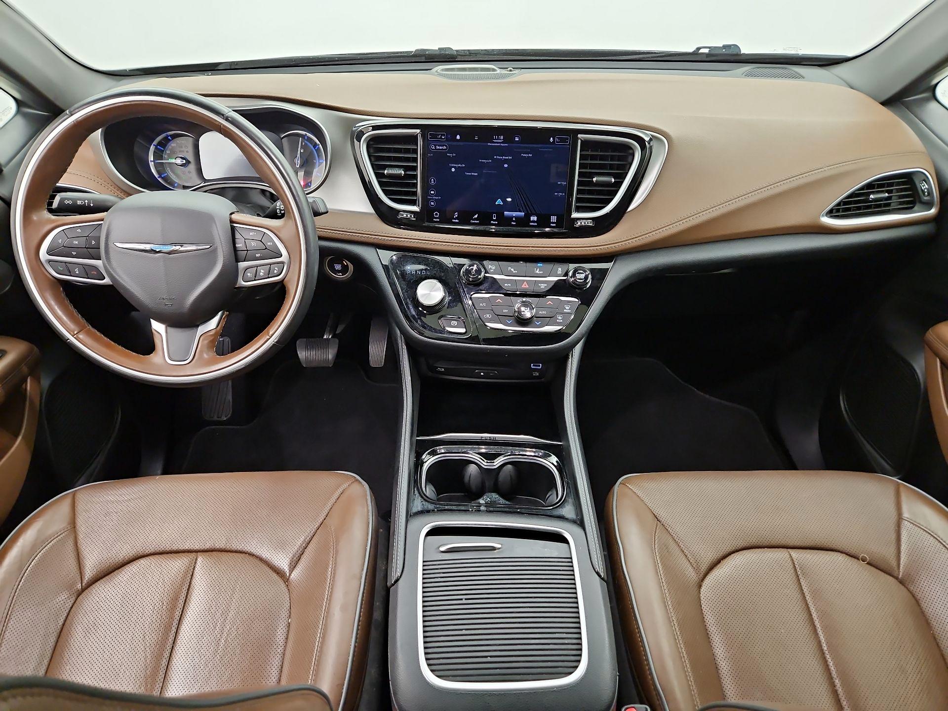 Thumbnail: 2021 Chrysler Pacifica - 9