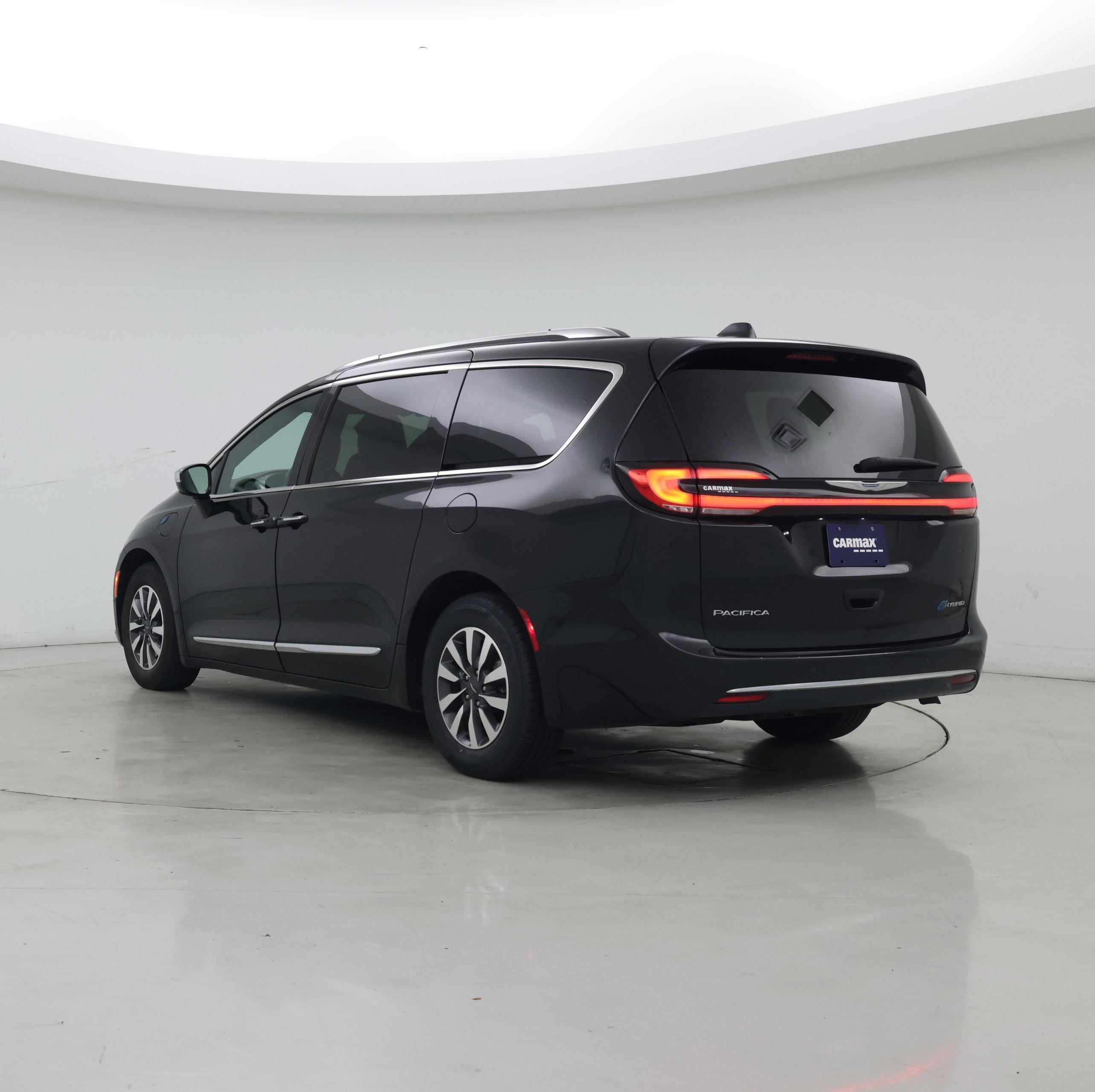 Thumbnail: 2021 Chrysler Pacifica - 2