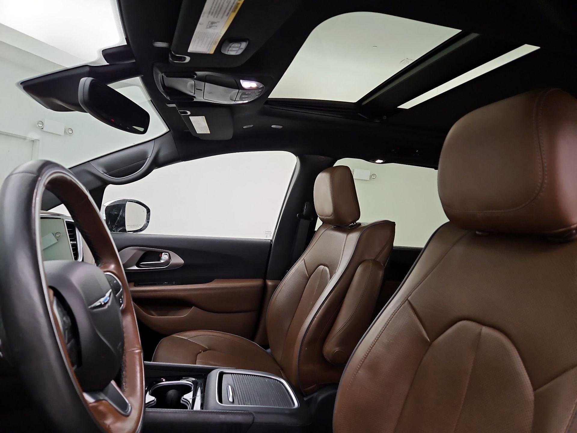 Thumbnail: 2021 Chrysler Pacifica - 20