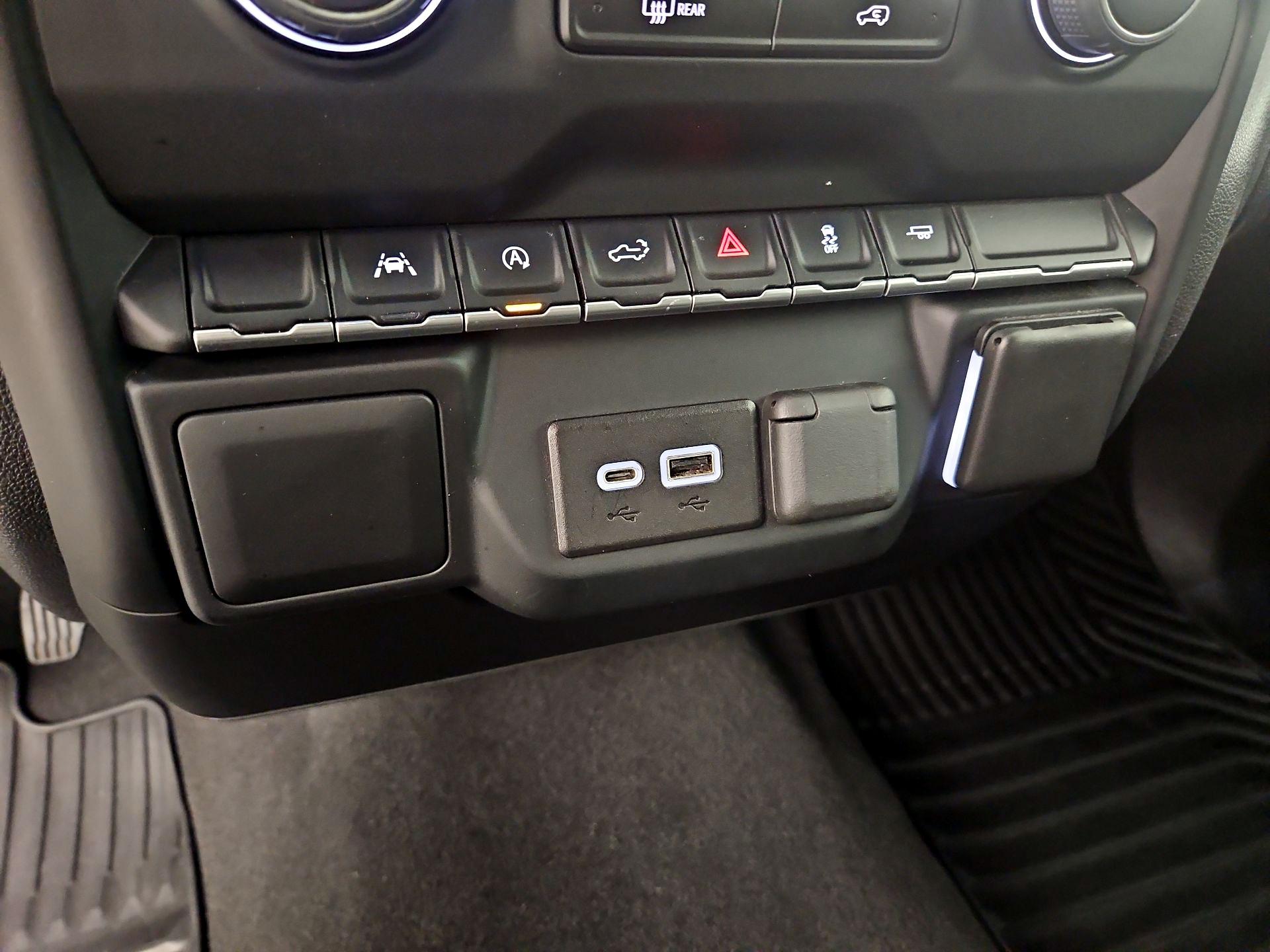 Thumbnail: 2022 Chevrolet Silverado 1500 - 16