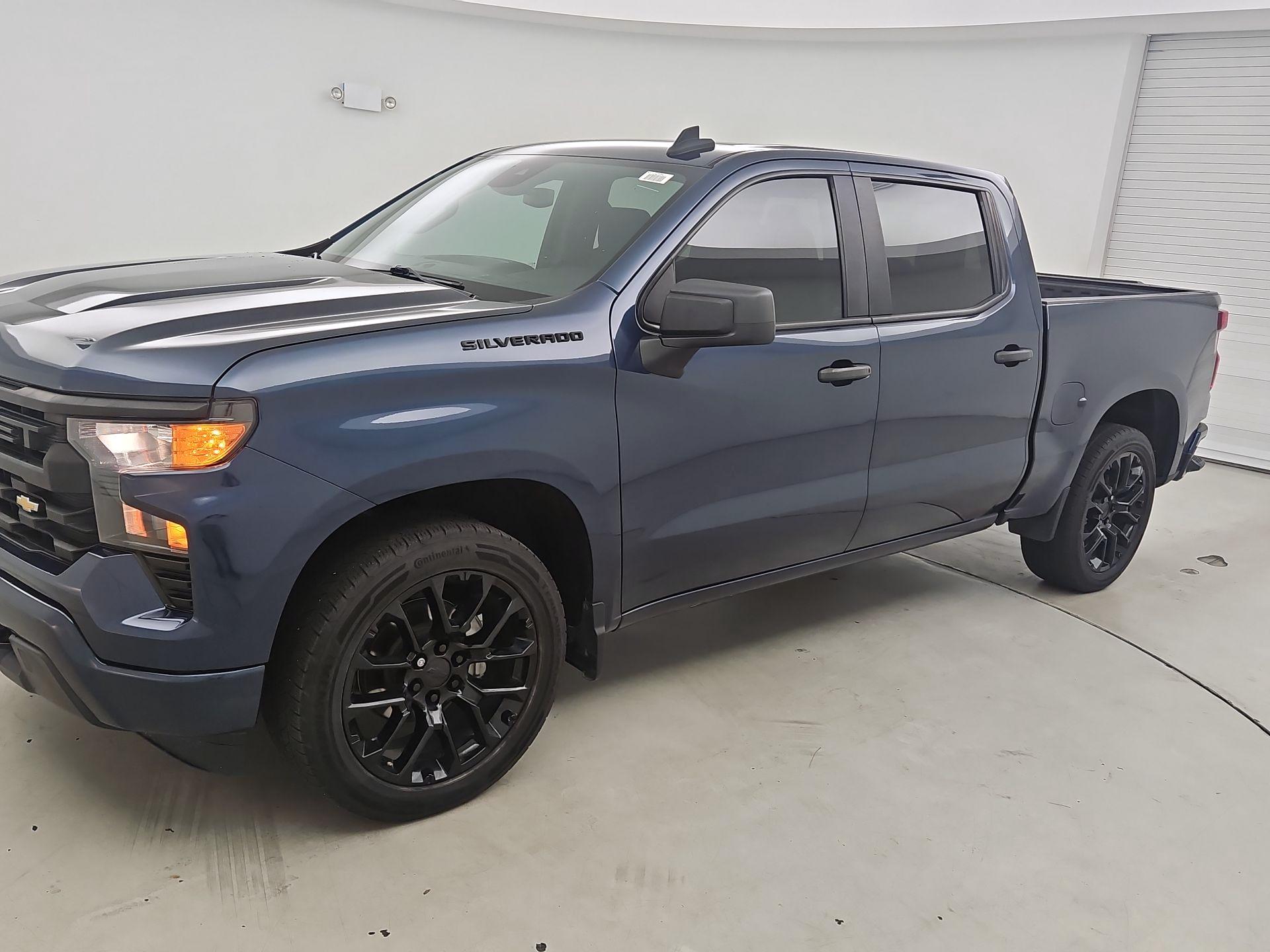 Thumbnail: 2022 Chevrolet Silverado 1500 - 3