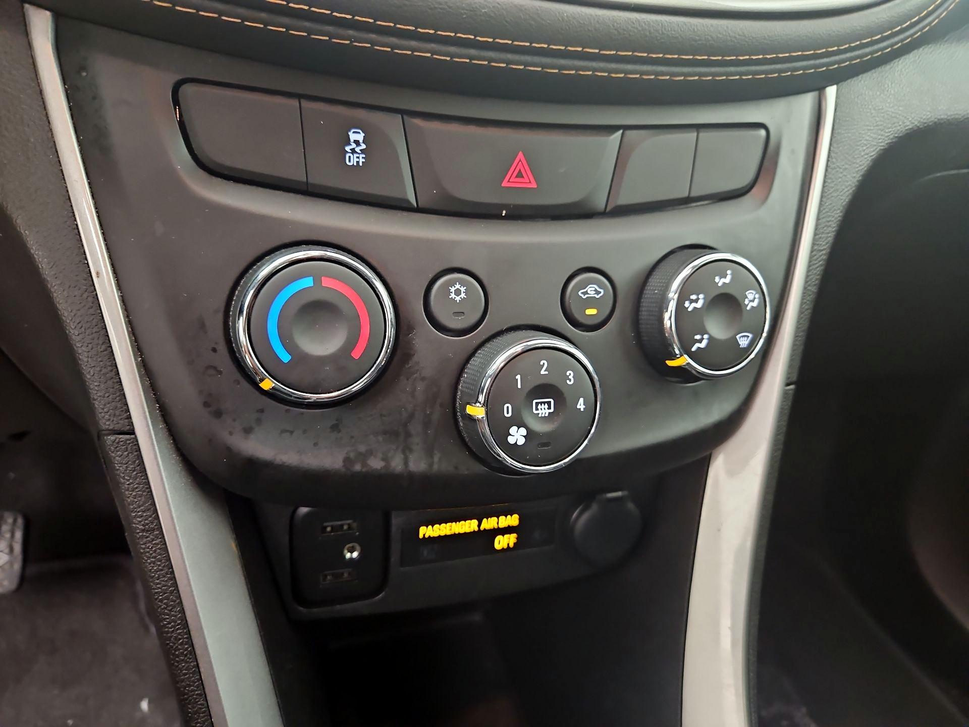 Thumbnail: 2020 Chevrolet Trax - 16