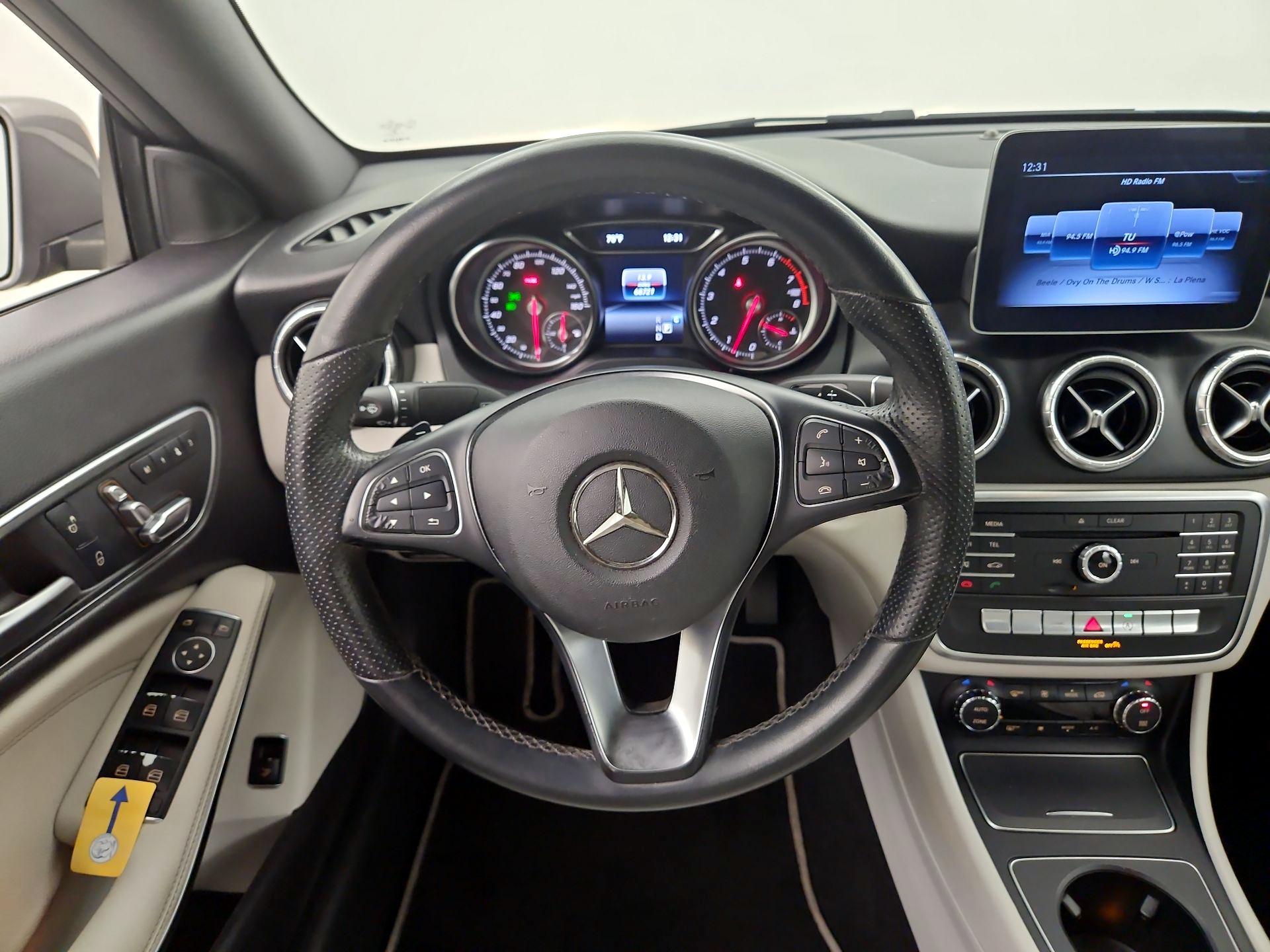 Thumbnail: 2019 Mercedes-Benz CLA - 10