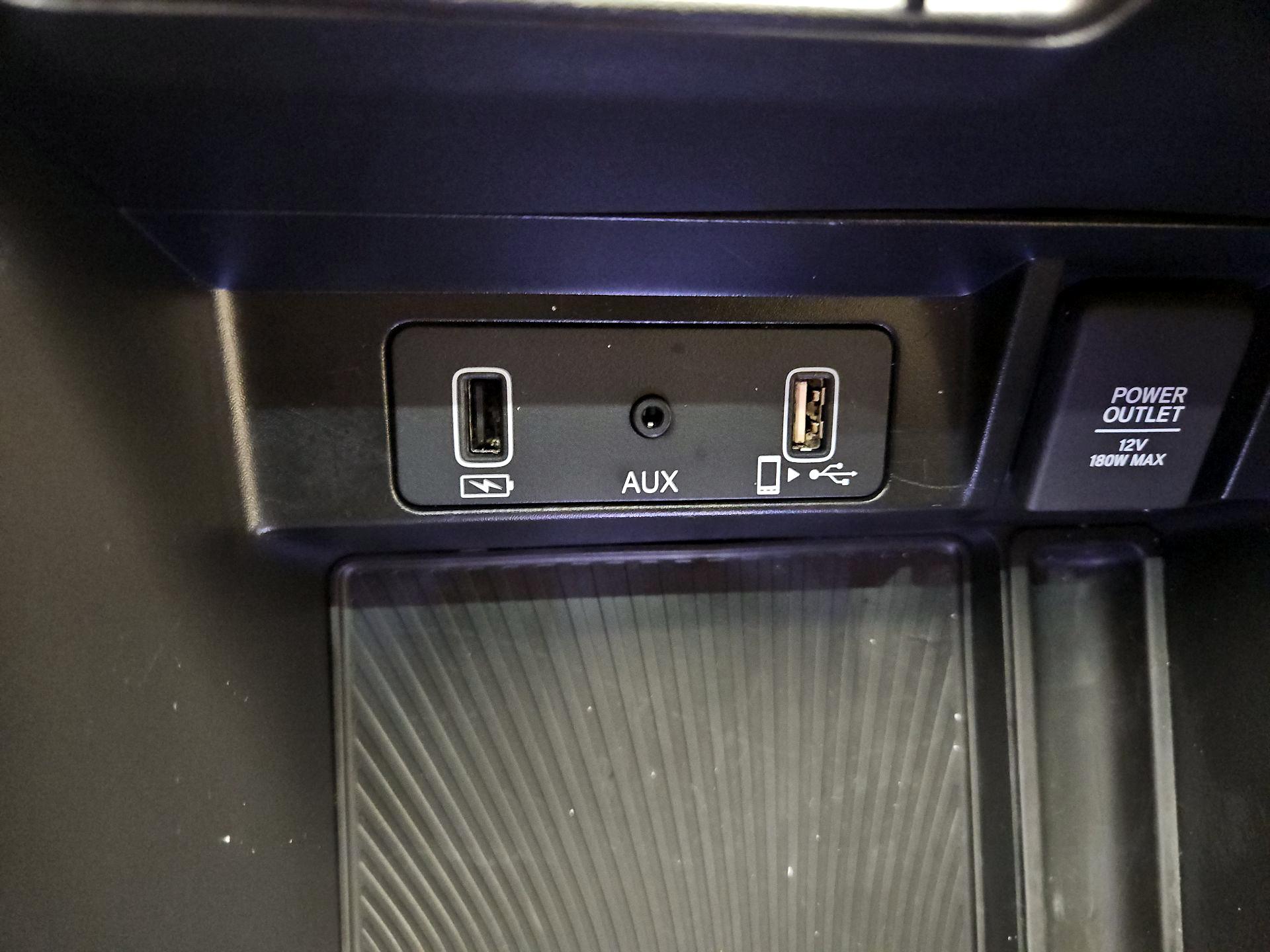 Thumbnail: 2022 Acura TLX - 19