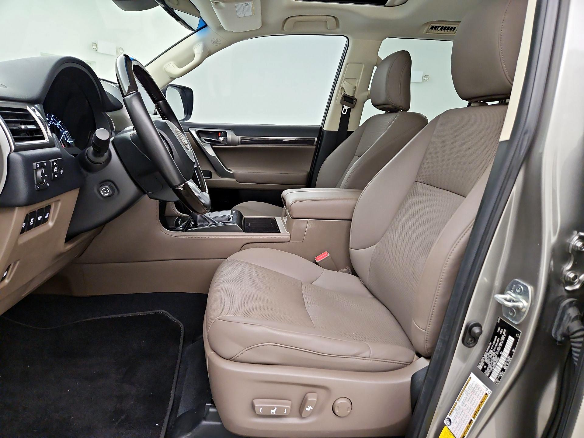 Thumbnail: 2023 Lexus GX - 11